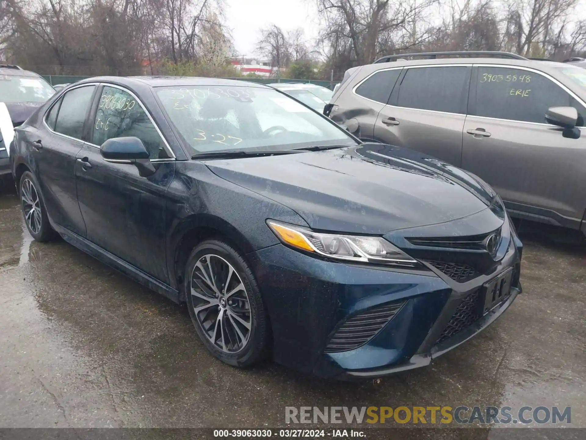 1 Photograph of a damaged car 4T1B11HK1KU847571 TOYOTA CAMRY 2019