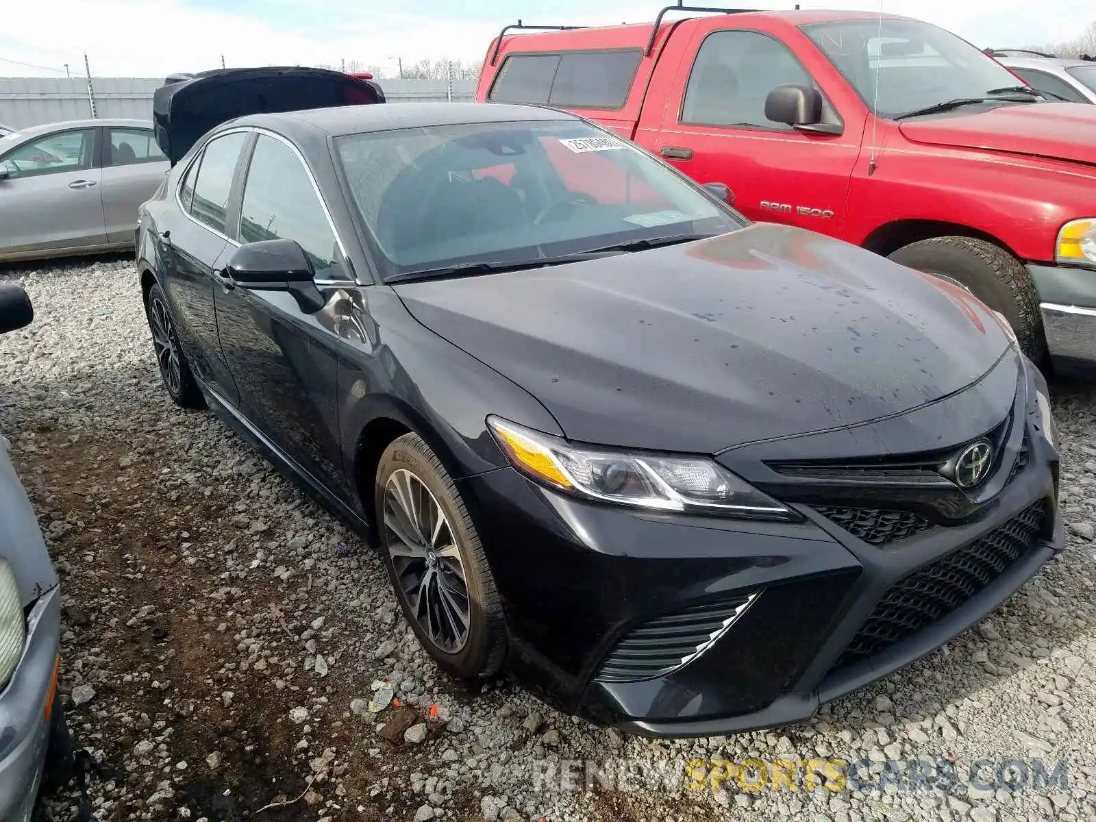 1 Photograph of a damaged car 4T1B11HK1KU848574 TOYOTA CAMRY 2019