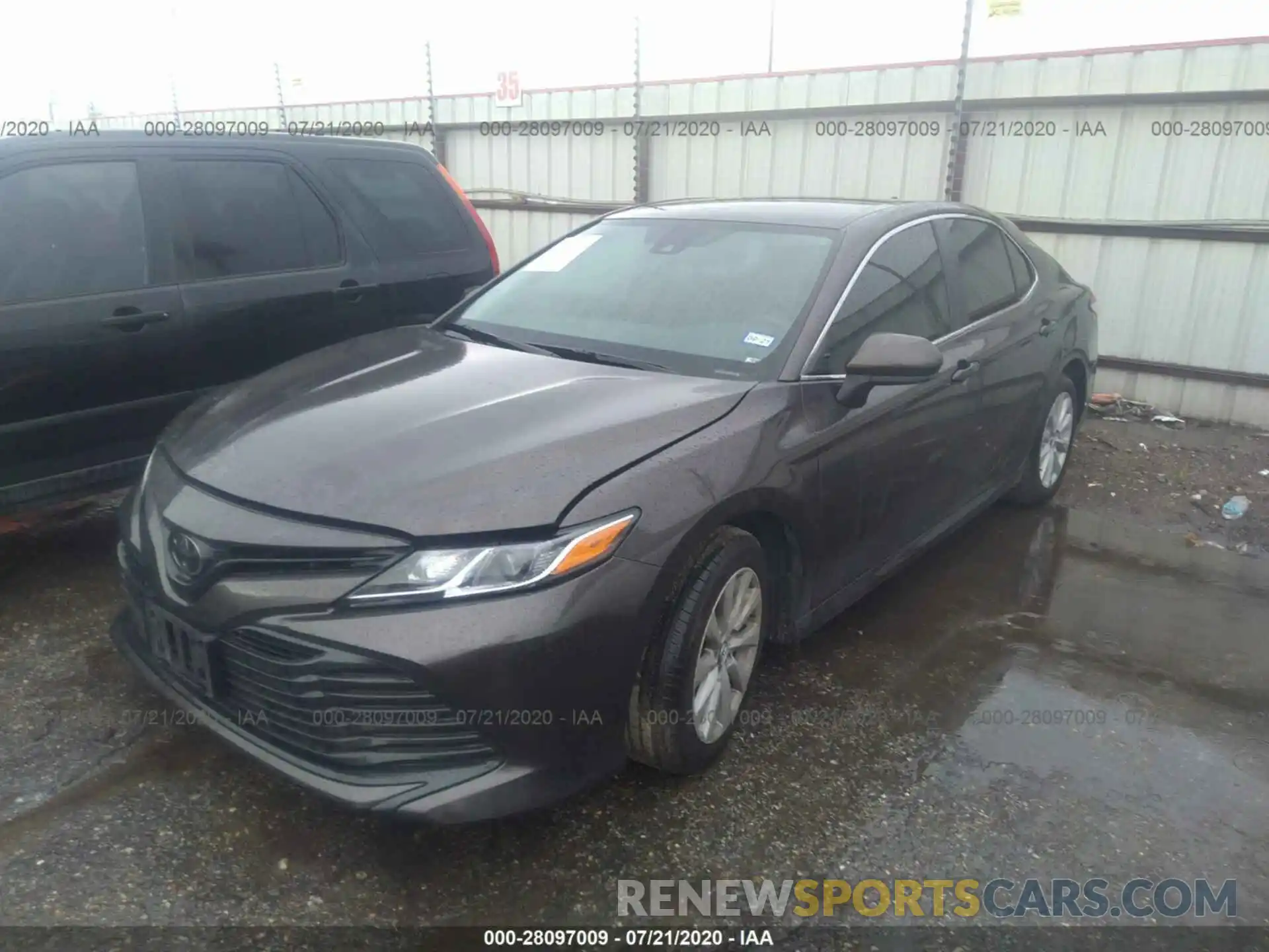 2 Photograph of a damaged car 4T1B11HK1KU850504 TOYOTA CAMRY 2019