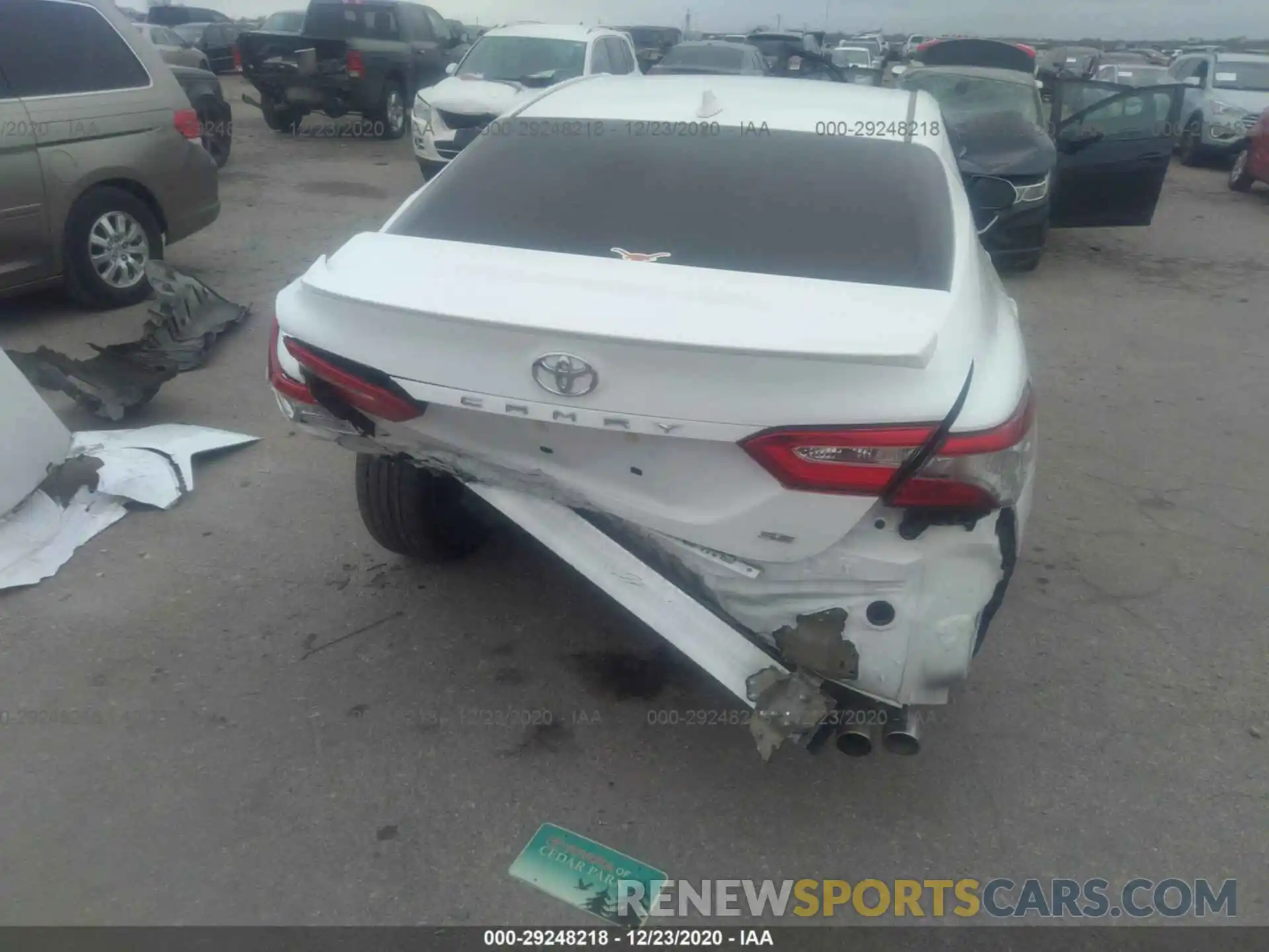 6 Photograph of a damaged car 4T1B11HK1KU850616 TOYOTA CAMRY 2019