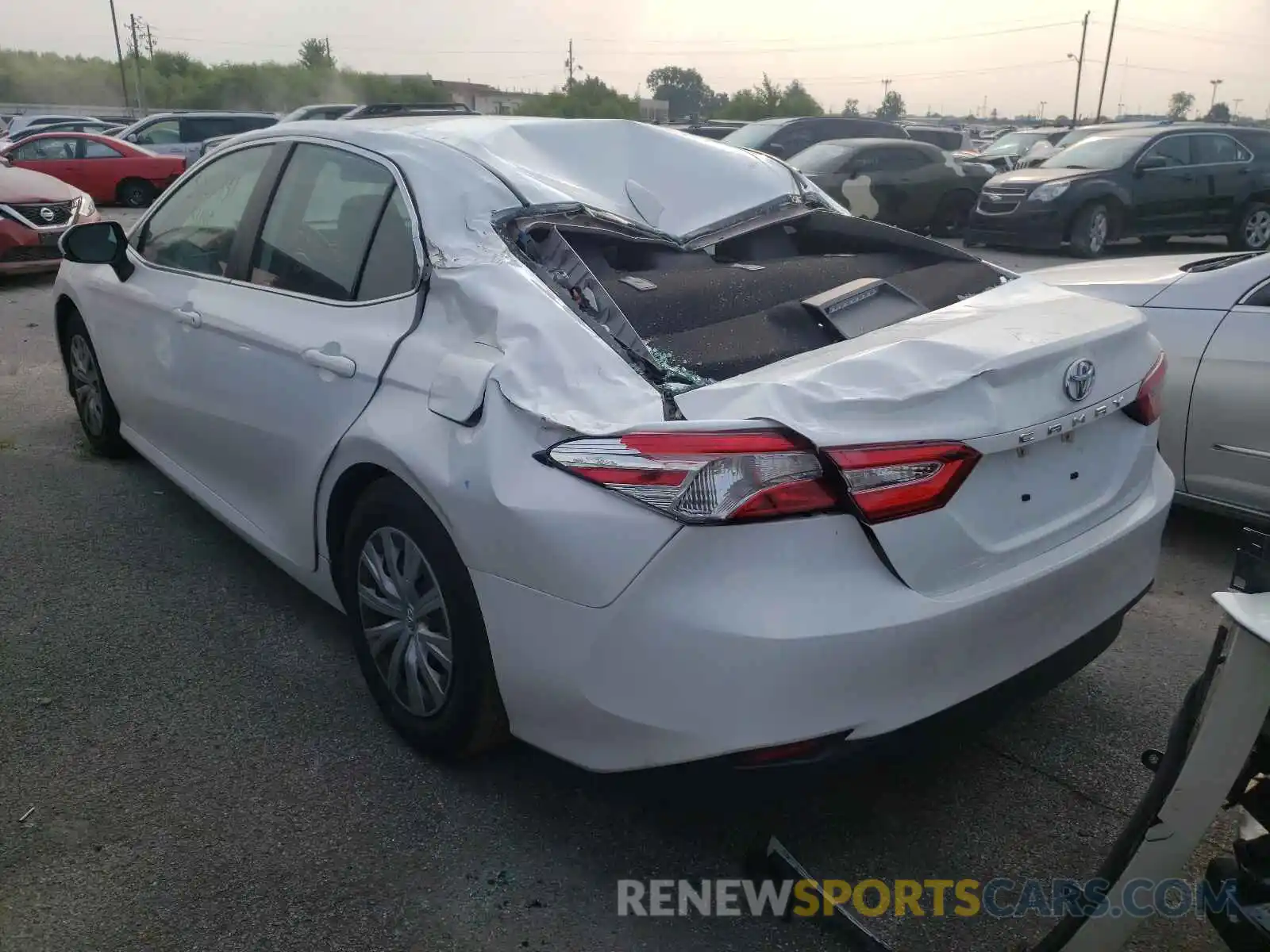 3 Photograph of a damaged car 4T1B11HK1KU850647 TOYOTA CAMRY 2019