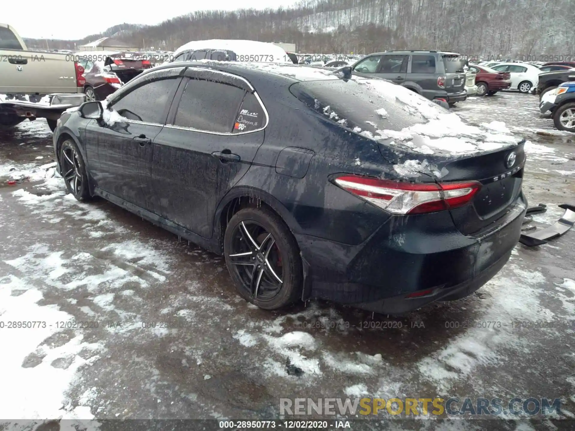 3 Photograph of a damaged car 4T1B11HK1KU850941 TOYOTA CAMRY 2019