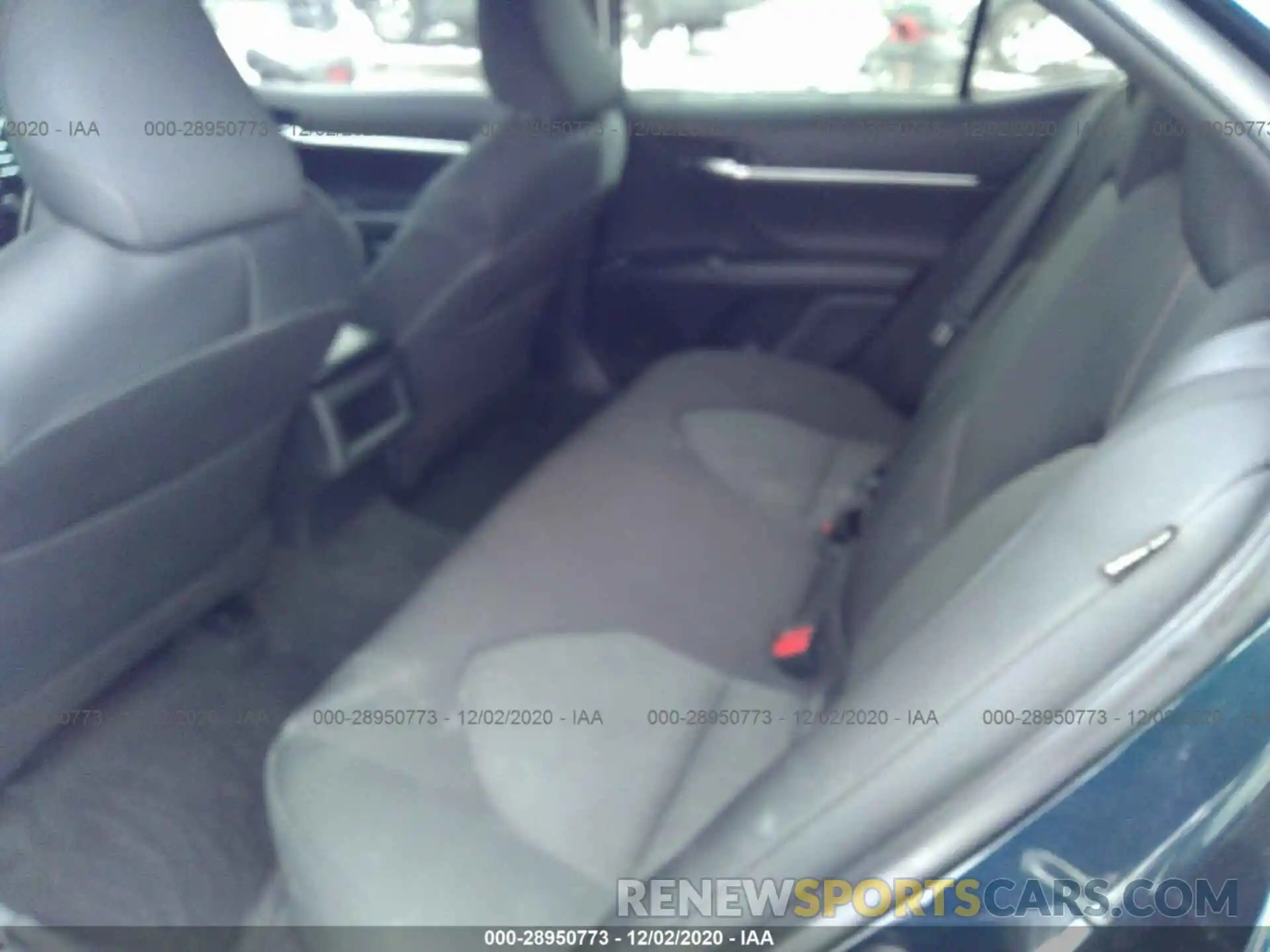 8 Photograph of a damaged car 4T1B11HK1KU850941 TOYOTA CAMRY 2019