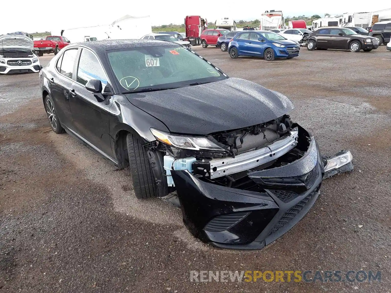 1 Photograph of a damaged car 4T1B11HK1KU851426 TOYOTA CAMRY 2019