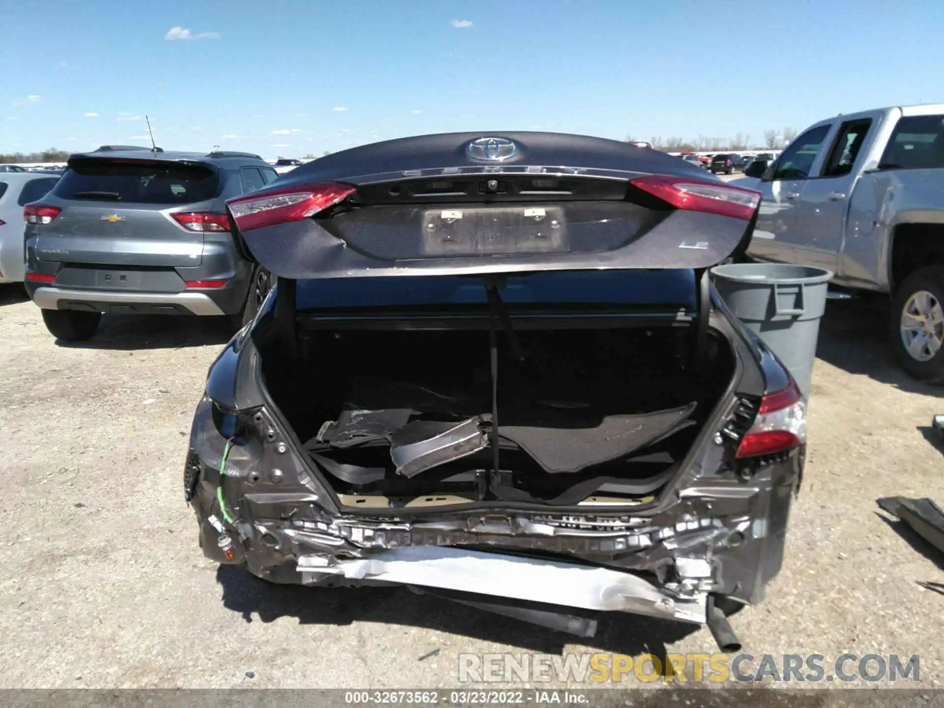 6 Photograph of a damaged car 4T1B11HK1KU851538 TOYOTA CAMRY 2019