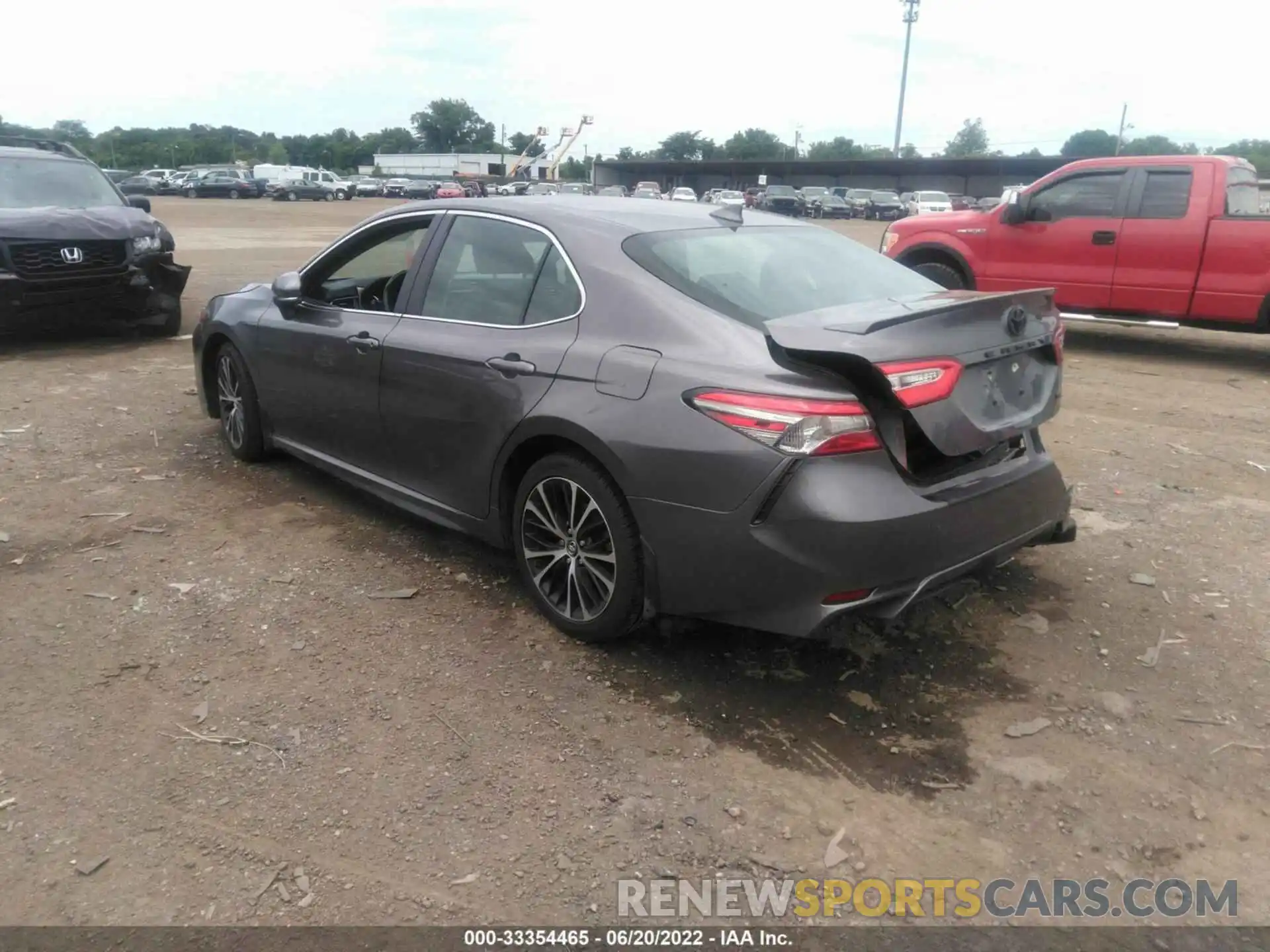 3 Photograph of a damaged car 4T1B11HK1KU852379 TOYOTA CAMRY 2019