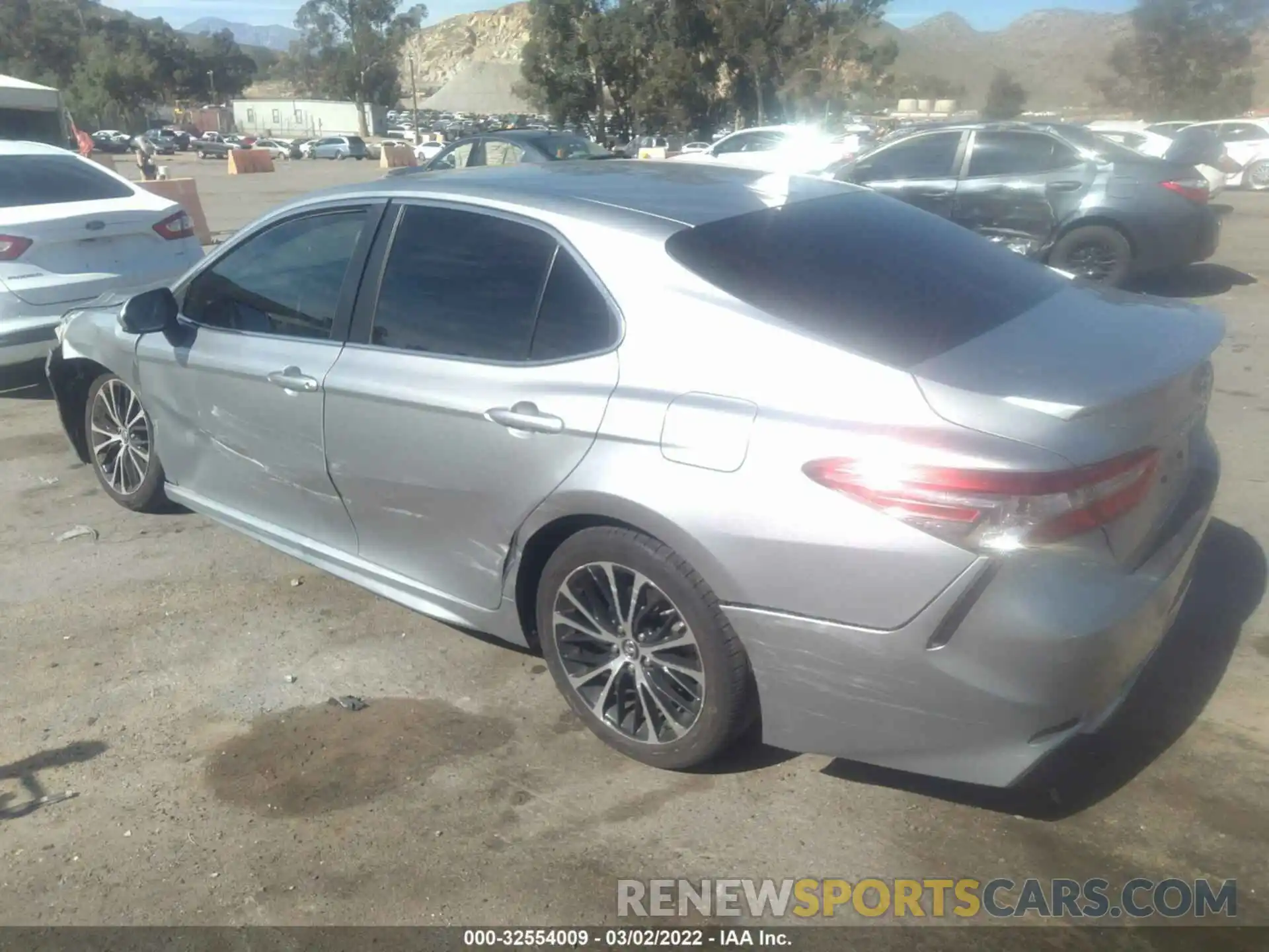 3 Photograph of a damaged car 4T1B11HK1KU855069 TOYOTA CAMRY 2019