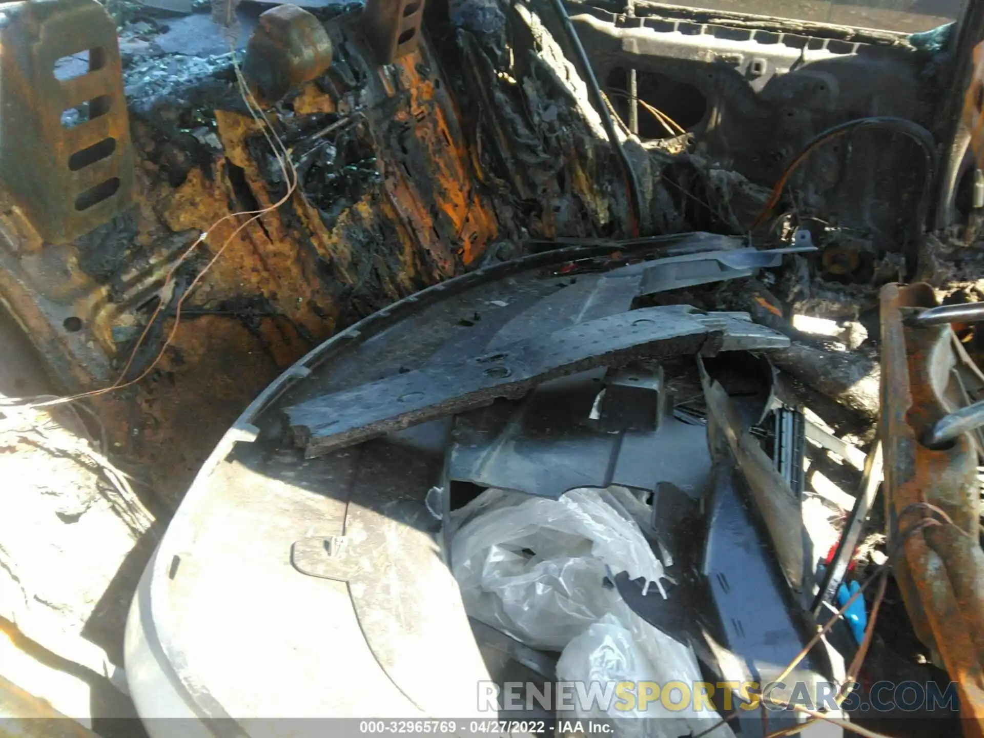 8 Photograph of a damaged car 4T1B11HK1KU856089 TOYOTA CAMRY 2019