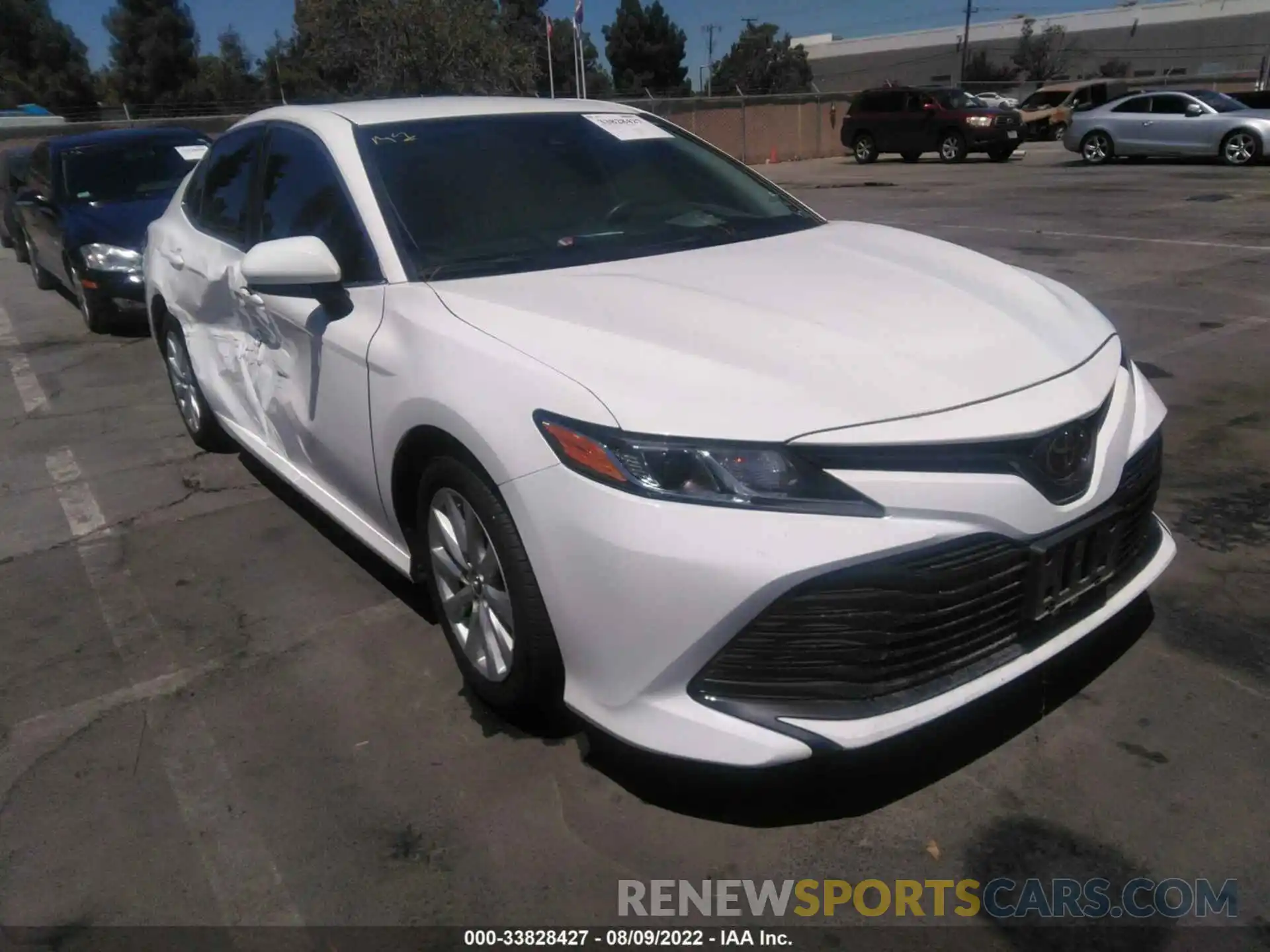 1 Photograph of a damaged car 4T1B11HK1KU856173 TOYOTA CAMRY 2019