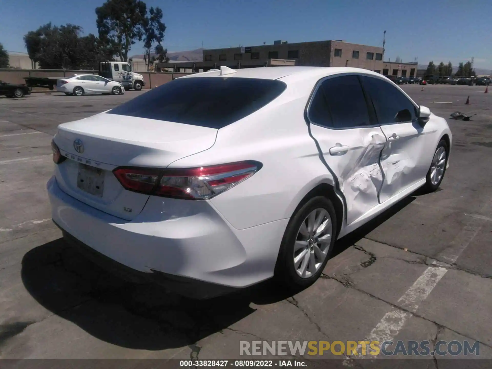 4 Photograph of a damaged car 4T1B11HK1KU856173 TOYOTA CAMRY 2019