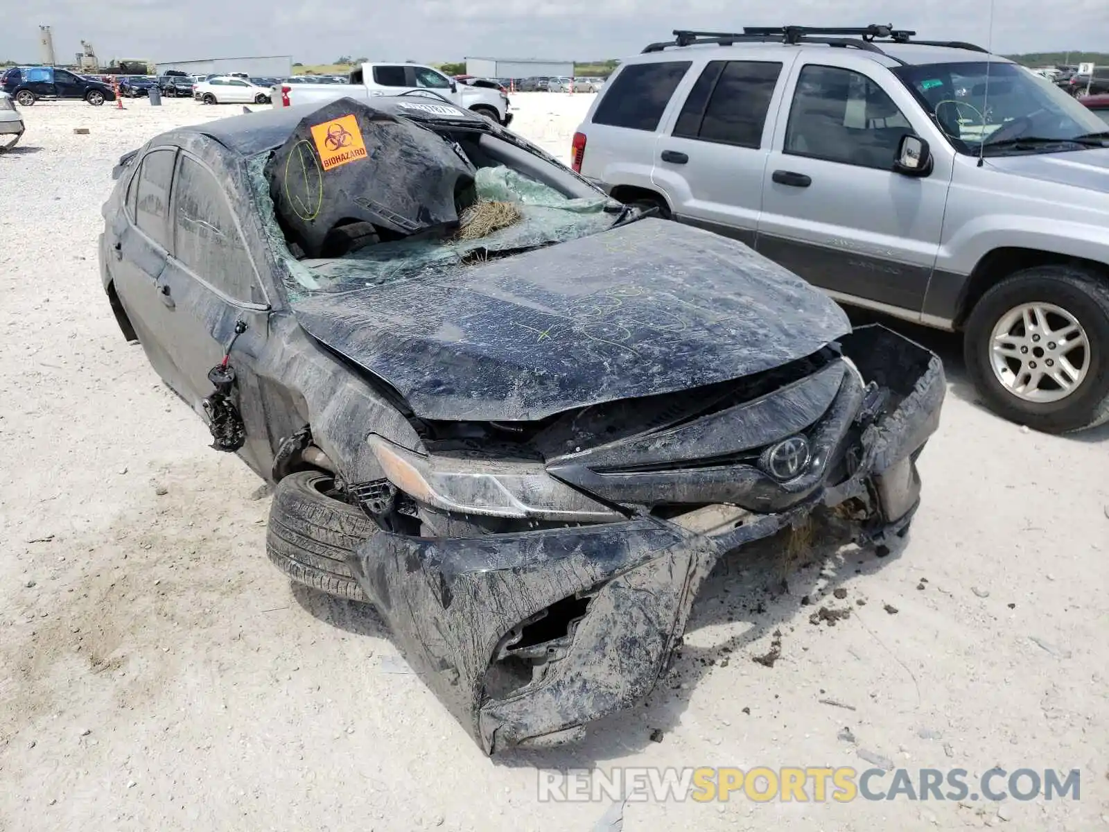 1 Photograph of a damaged car 4T1B11HK1KU856478 TOYOTA CAMRY 2019