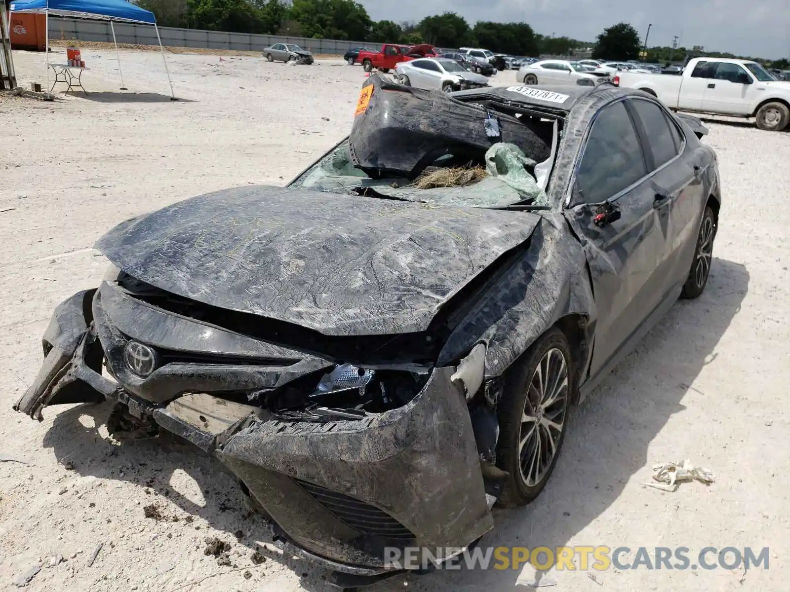 2 Photograph of a damaged car 4T1B11HK1KU856478 TOYOTA CAMRY 2019