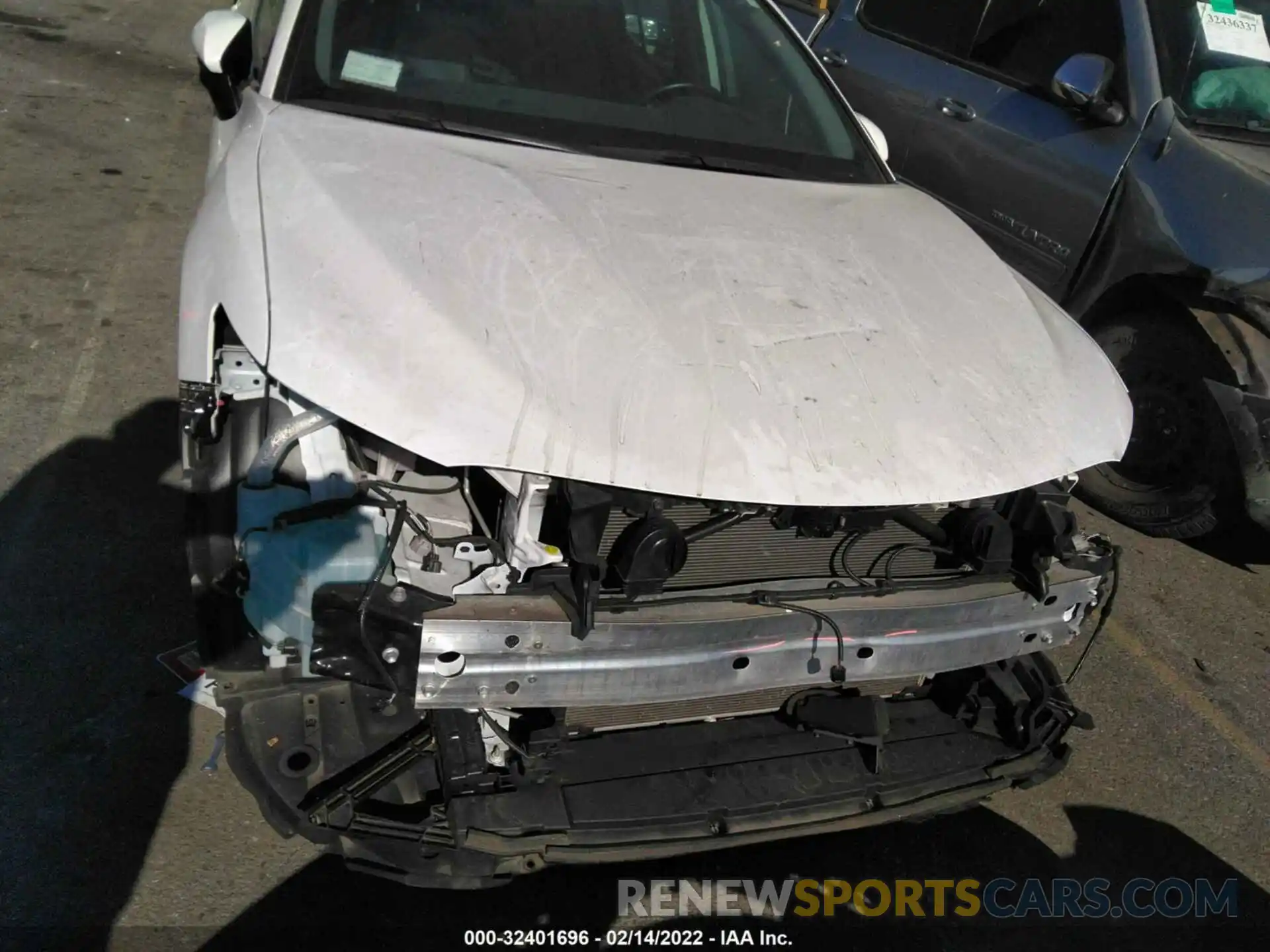 6 Photograph of a damaged car 4T1B11HK2KU160390 TOYOTA CAMRY 2019