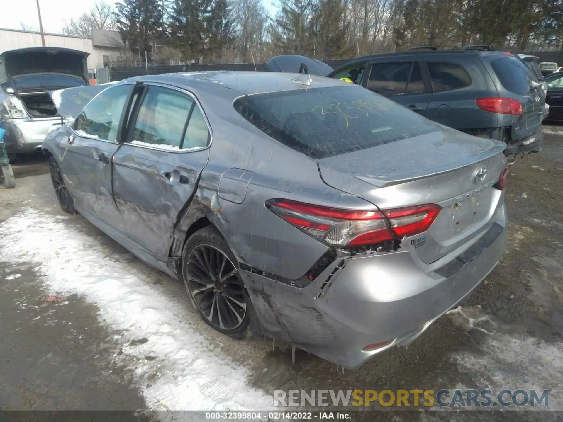 3 Photograph of a damaged car 4T1B11HK2KU162236 TOYOTA CAMRY 2019