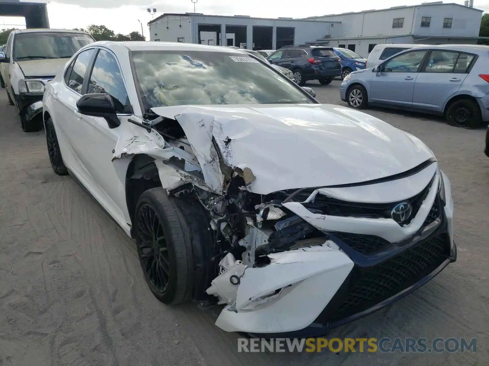 1 Photograph of a damaged car 4T1B11HK2KU162656 TOYOTA CAMRY 2019