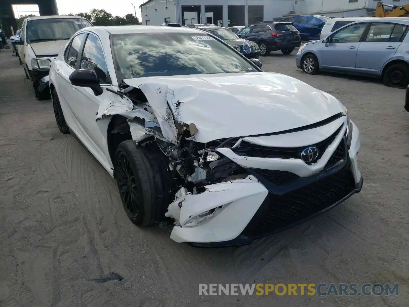 9 Photograph of a damaged car 4T1B11HK2KU162656 TOYOTA CAMRY 2019