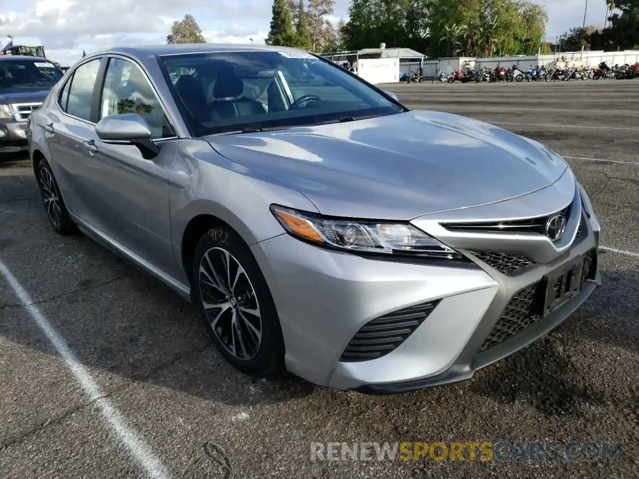 1 Photograph of a damaged car 4T1B11HK2KU162818 TOYOTA CAMRY 2019