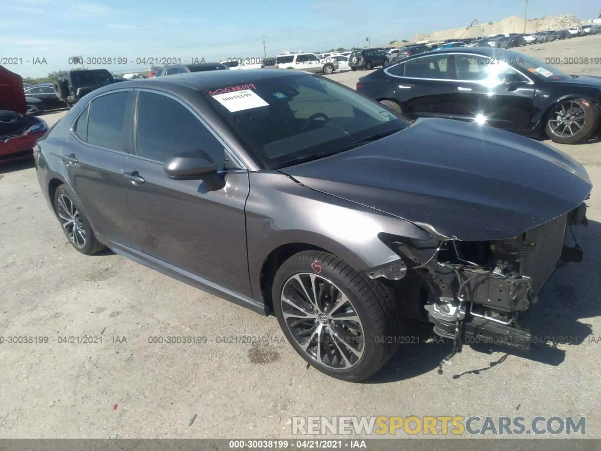 1 Photograph of a damaged car 4T1B11HK2KU165041 TOYOTA CAMRY 2019