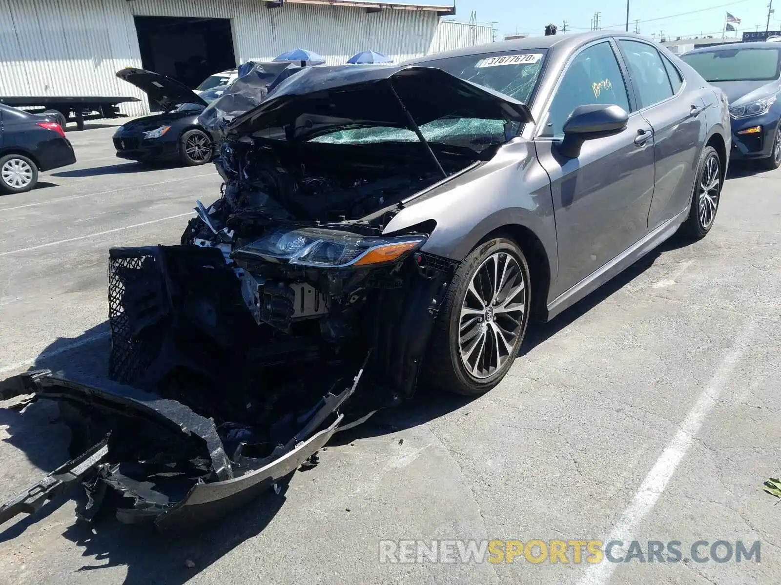 2 Photograph of a damaged car 4T1B11HK2KU165296 TOYOTA CAMRY 2019