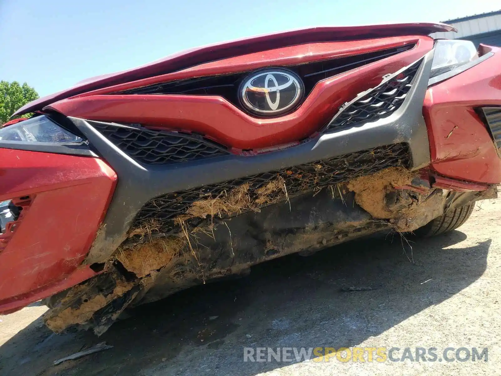 9 Photograph of a damaged car 4T1B11HK2KU167422 TOYOTA CAMRY 2019