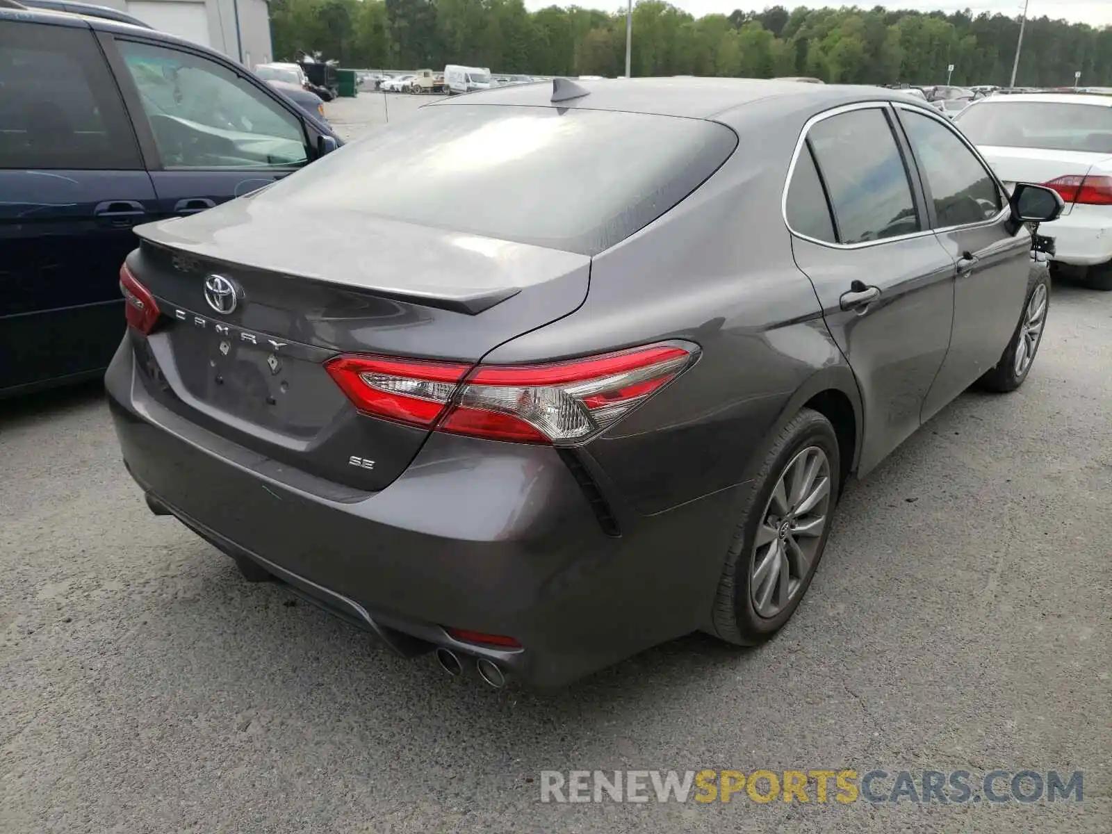 4 Photograph of a damaged car 4T1B11HK2KU168540 TOYOTA CAMRY 2019