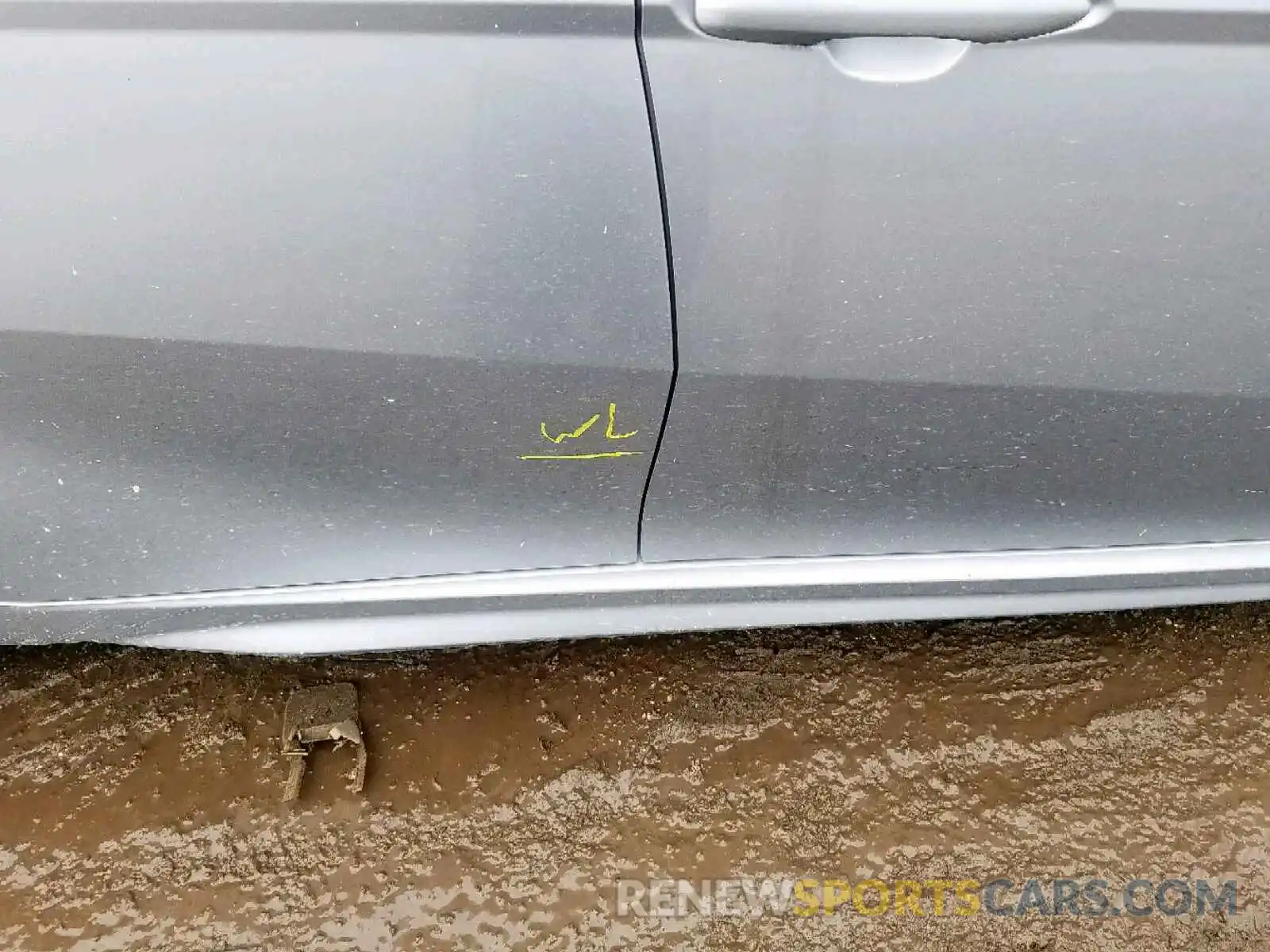 9 Photograph of a damaged car 4T1B11HK2KU168554 TOYOTA CAMRY 2019