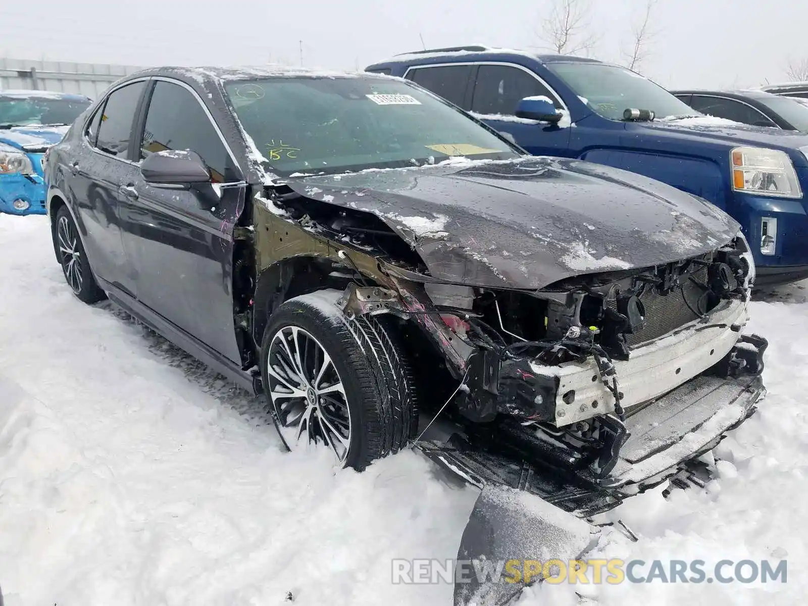 1 Photograph of a damaged car 4T1B11HK2KU168697 TOYOTA CAMRY 2019