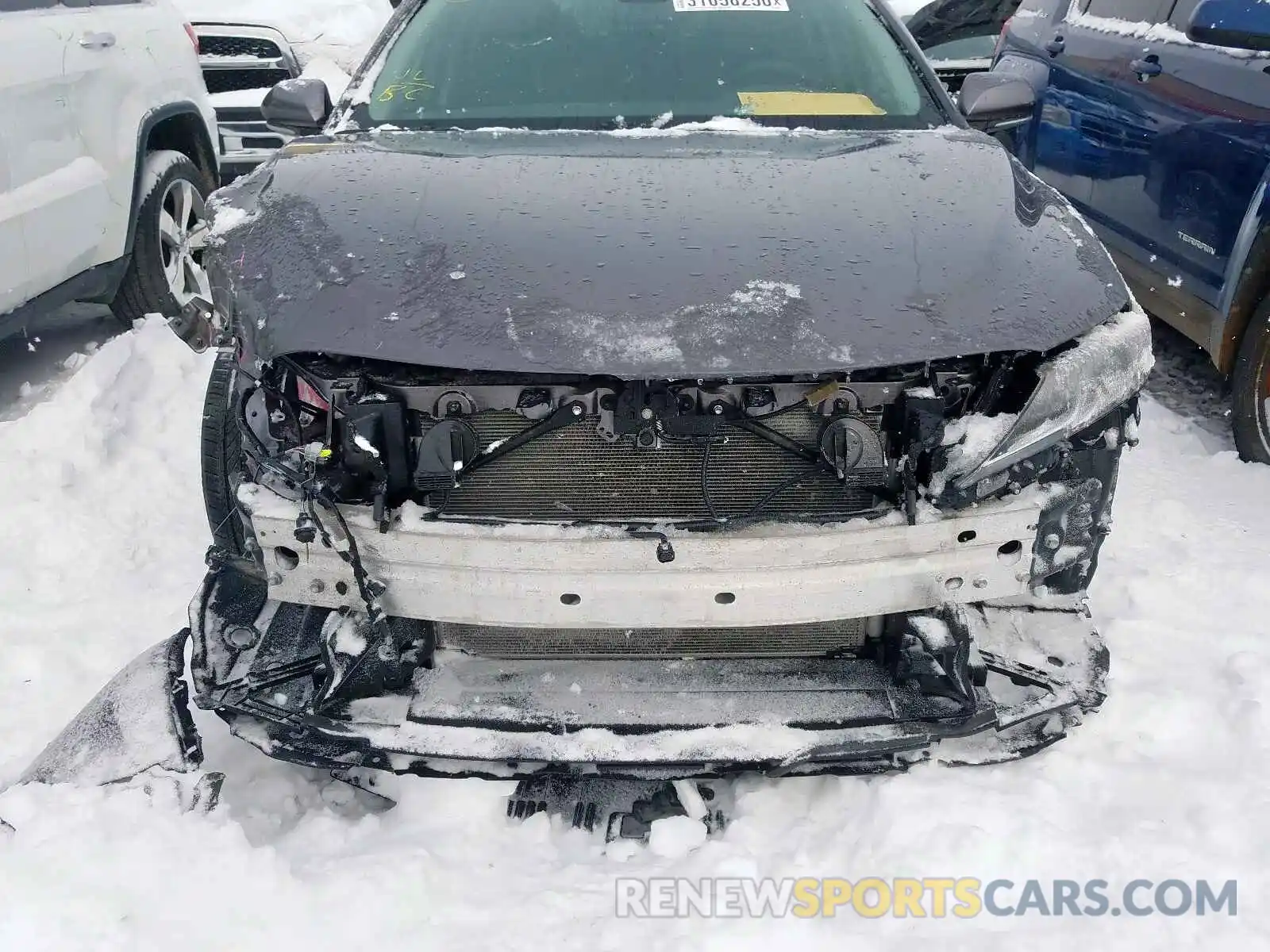 9 Photograph of a damaged car 4T1B11HK2KU168697 TOYOTA CAMRY 2019