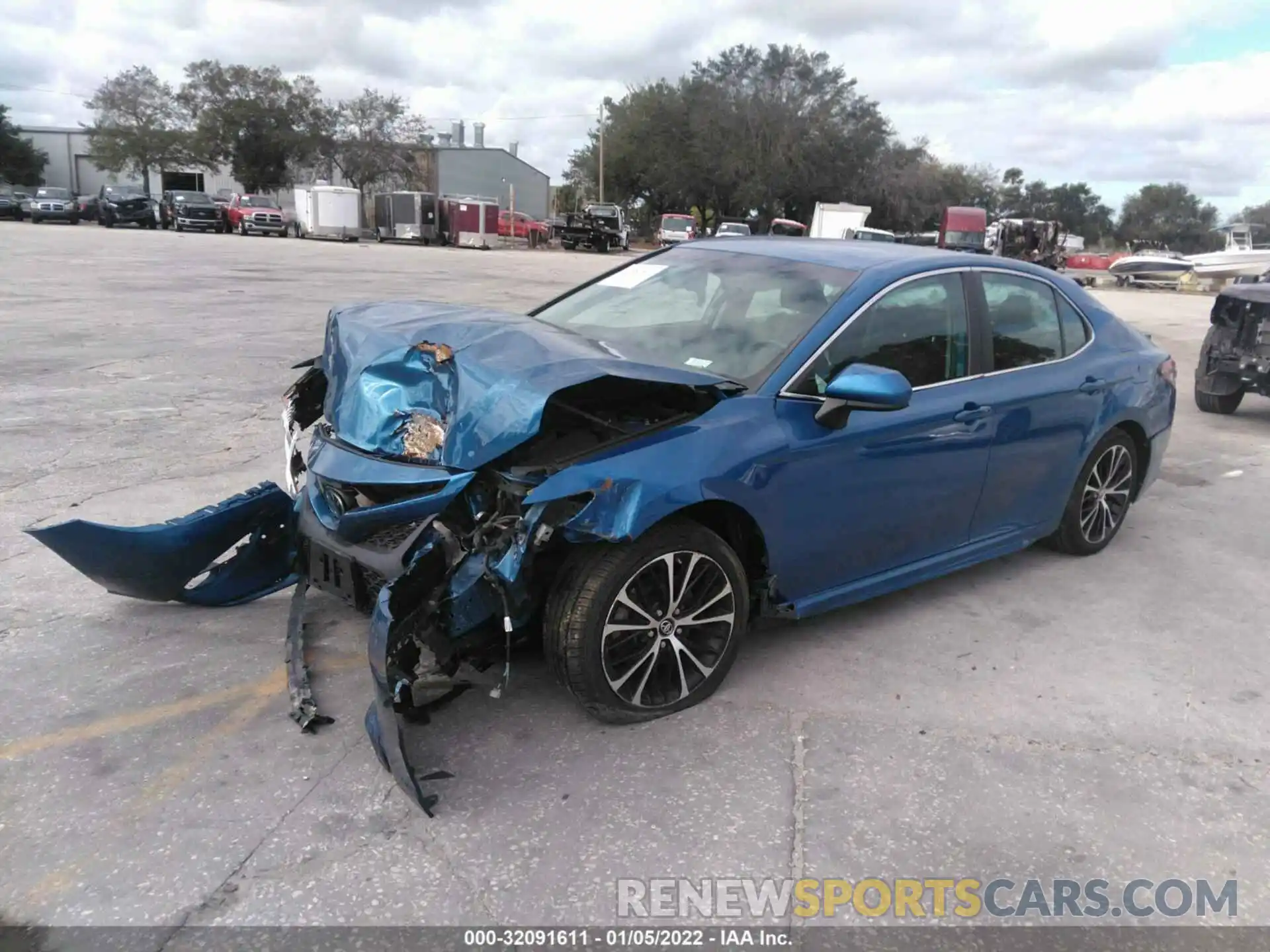 2 Photograph of a damaged car 4T1B11HK2KU169087 TOYOTA CAMRY 2019