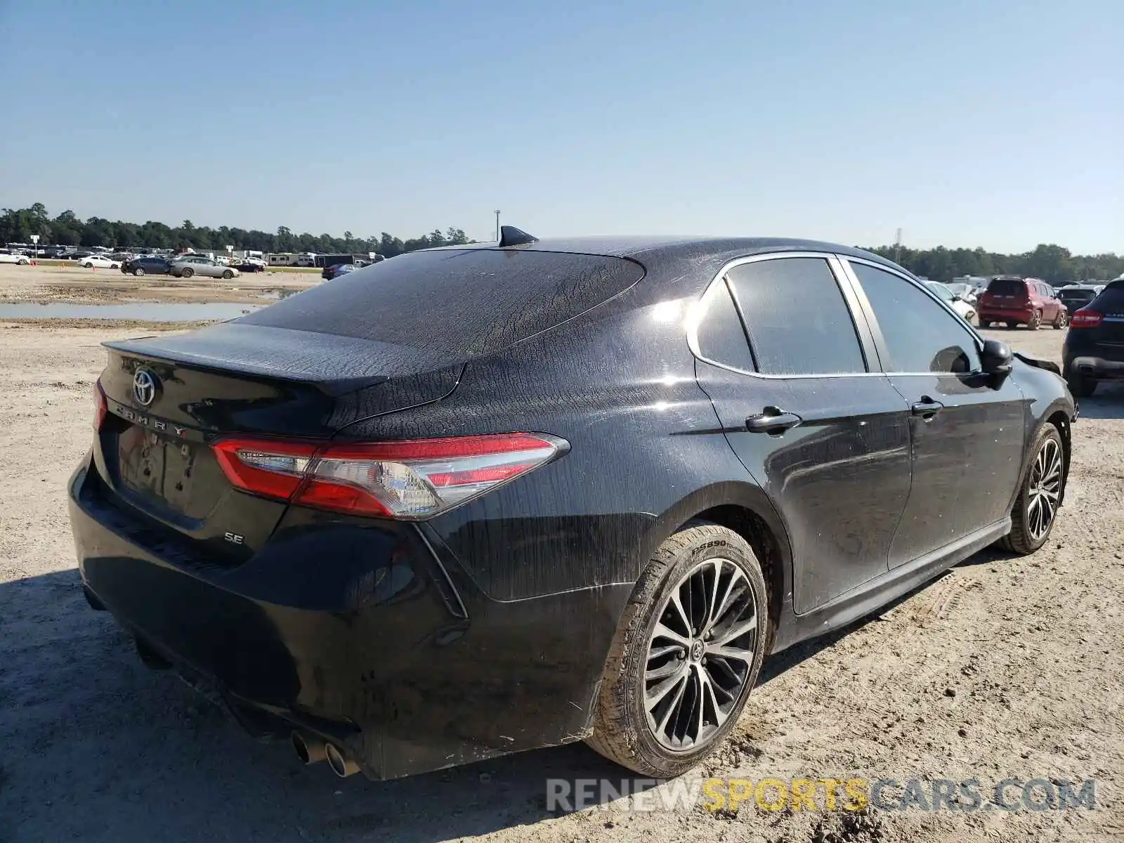 4 Photograph of a damaged car 4T1B11HK2KU169543 TOYOTA CAMRY 2019