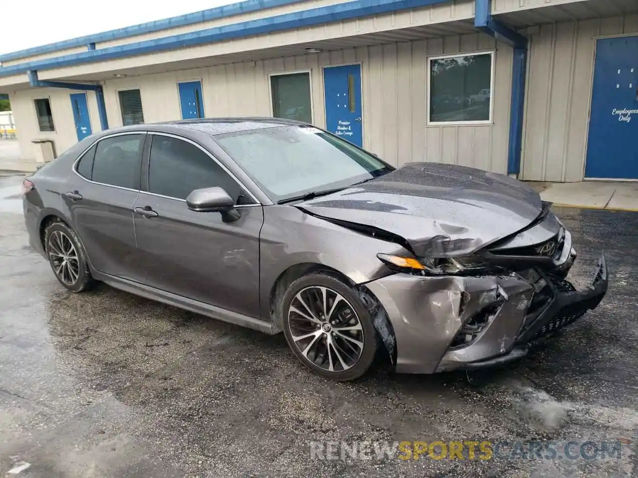 4 Фотография поврежденного автомобиля 4T1B11HK2KU169719 TOYOTA CAMRY 2019