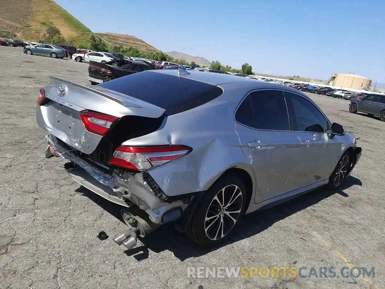 4 Photograph of a damaged car 4T1B11HK2KU171289 TOYOTA CAMRY 2019