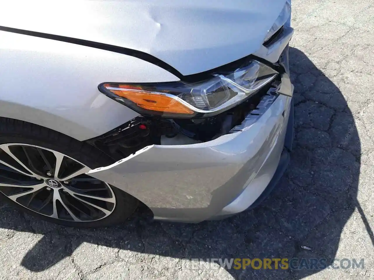 9 Photograph of a damaged car 4T1B11HK2KU171289 TOYOTA CAMRY 2019