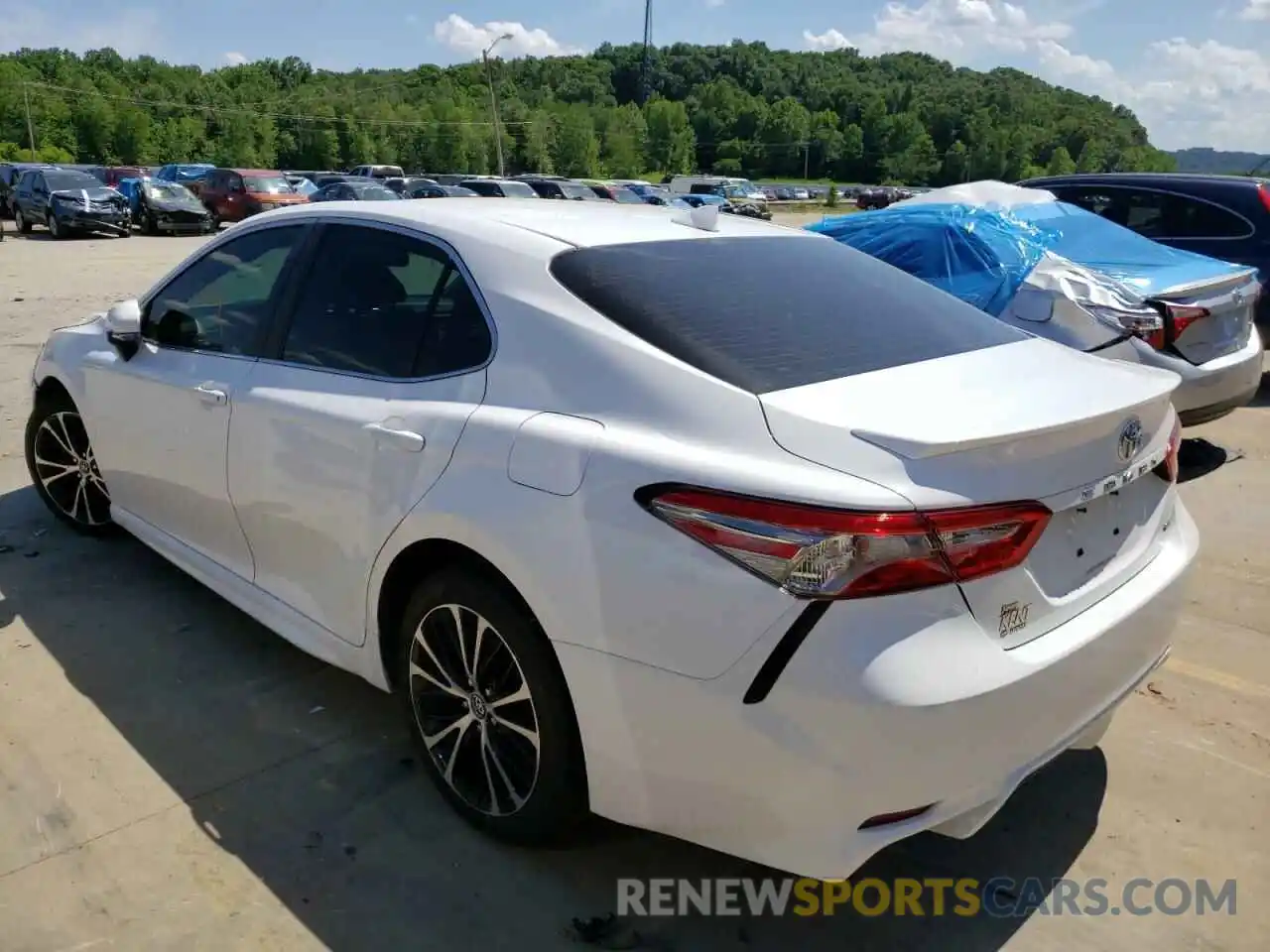 3 Photograph of a damaged car 4T1B11HK2KU171602 TOYOTA CAMRY 2019