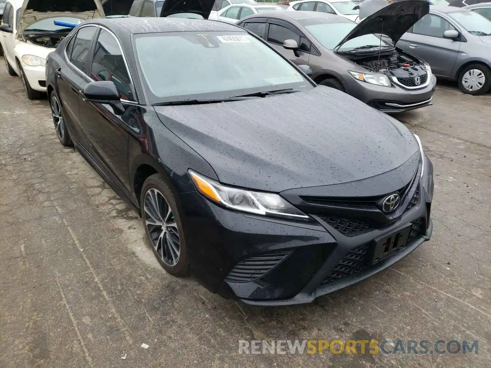 1 Photograph of a damaged car 4T1B11HK2KU172264 TOYOTA CAMRY 2019