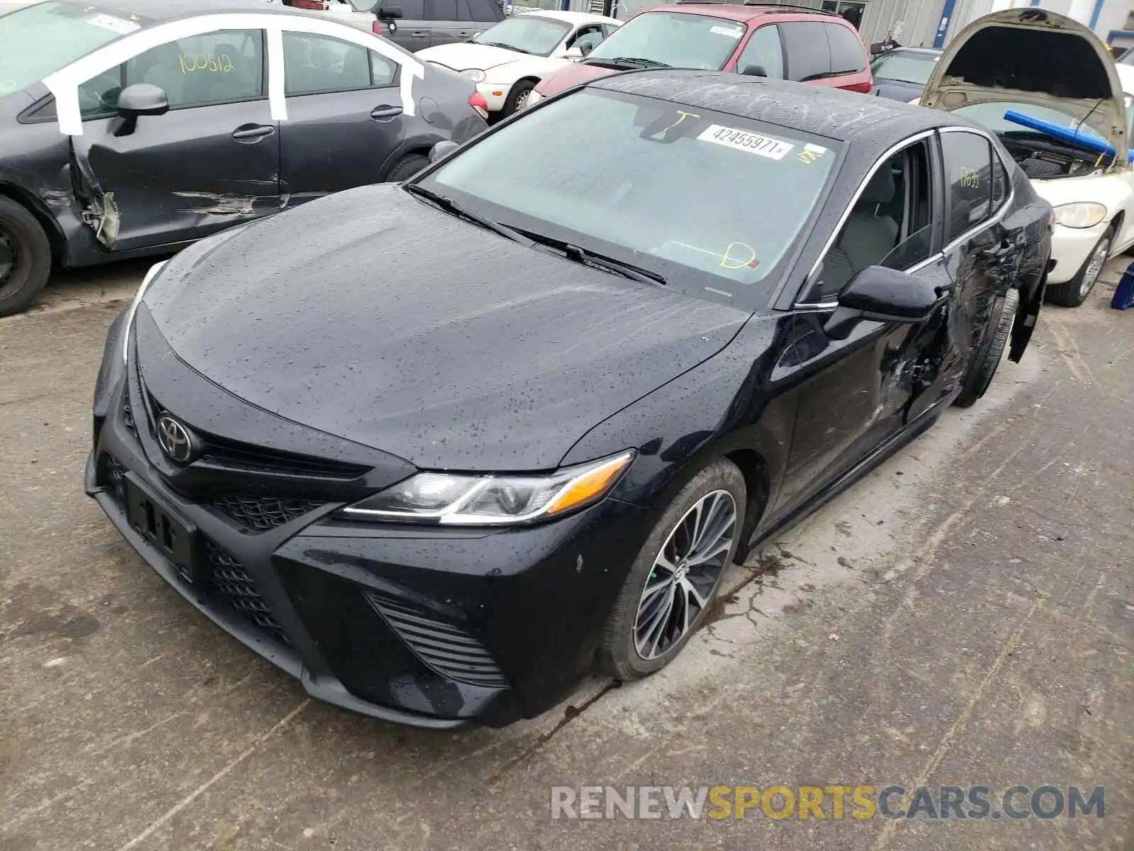 2 Photograph of a damaged car 4T1B11HK2KU172264 TOYOTA CAMRY 2019