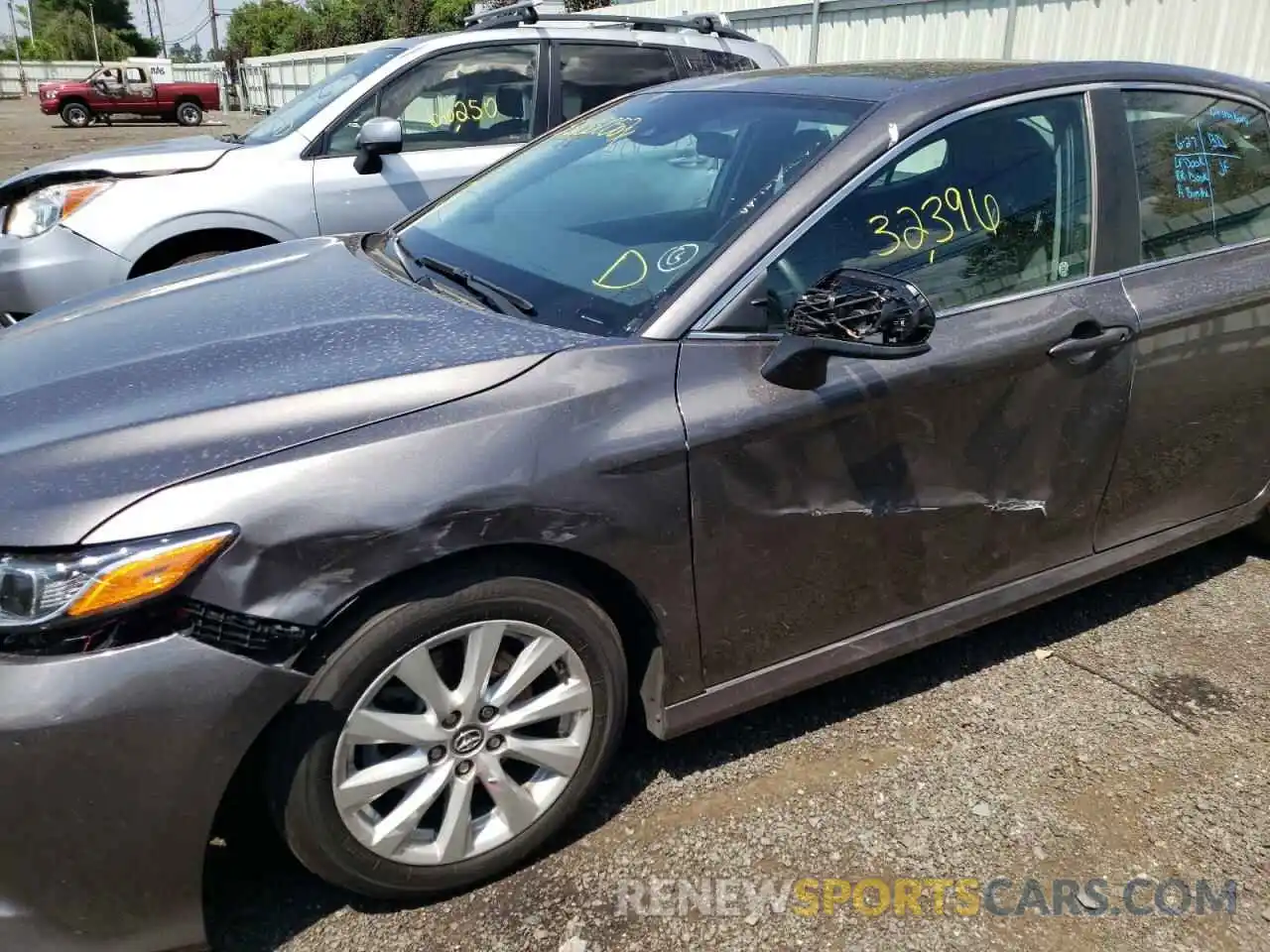 9 Photograph of a damaged car 4T1B11HK2KU172636 TOYOTA CAMRY 2019