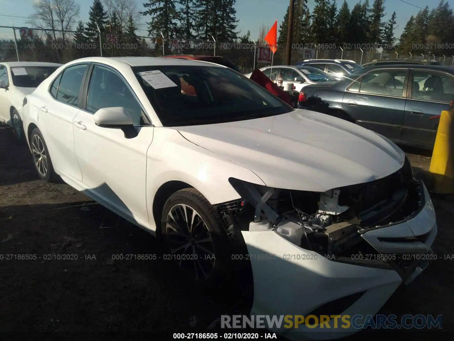 1 Photograph of a damaged car 4T1B11HK2KU172748 TOYOTA CAMRY 2019