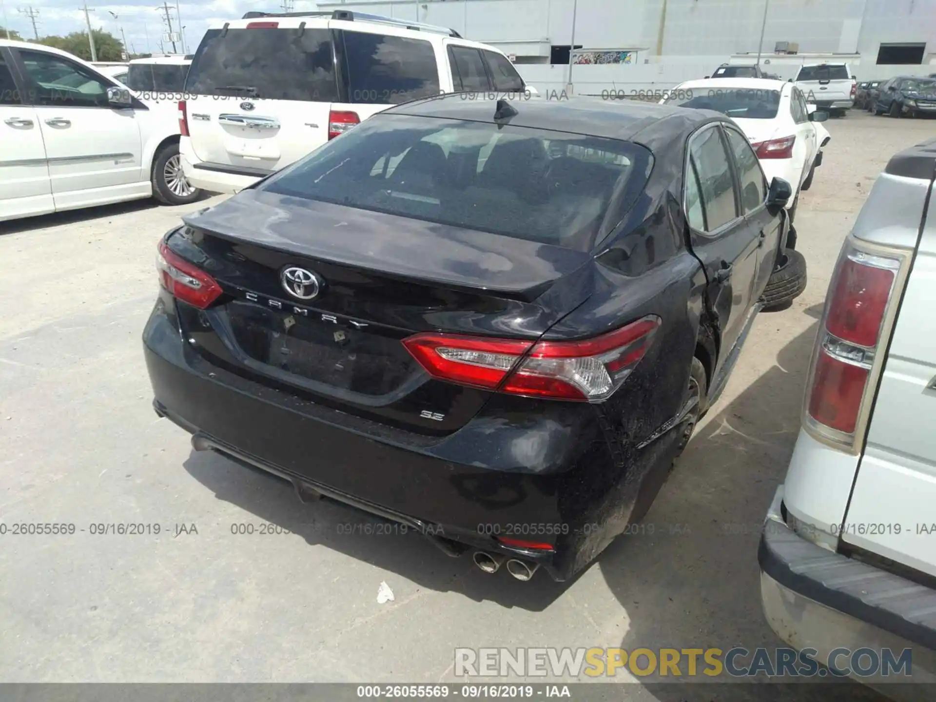 4 Фотография поврежденного автомобиля 4T1B11HK2KU173222 TOYOTA CAMRY 2019