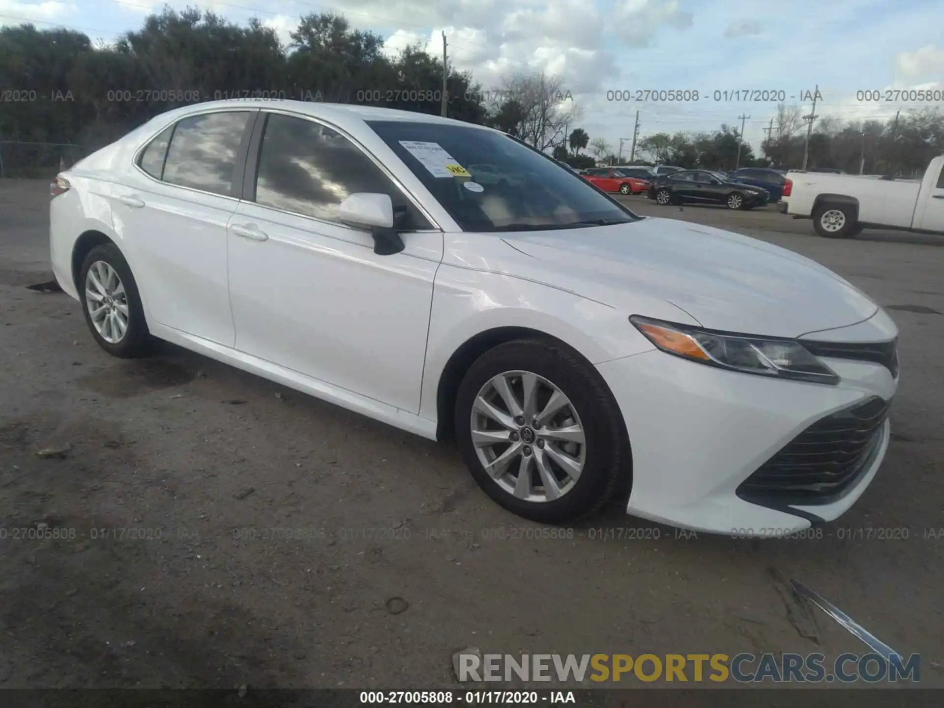 1 Photograph of a damaged car 4T1B11HK2KU174922 TOYOTA CAMRY 2019