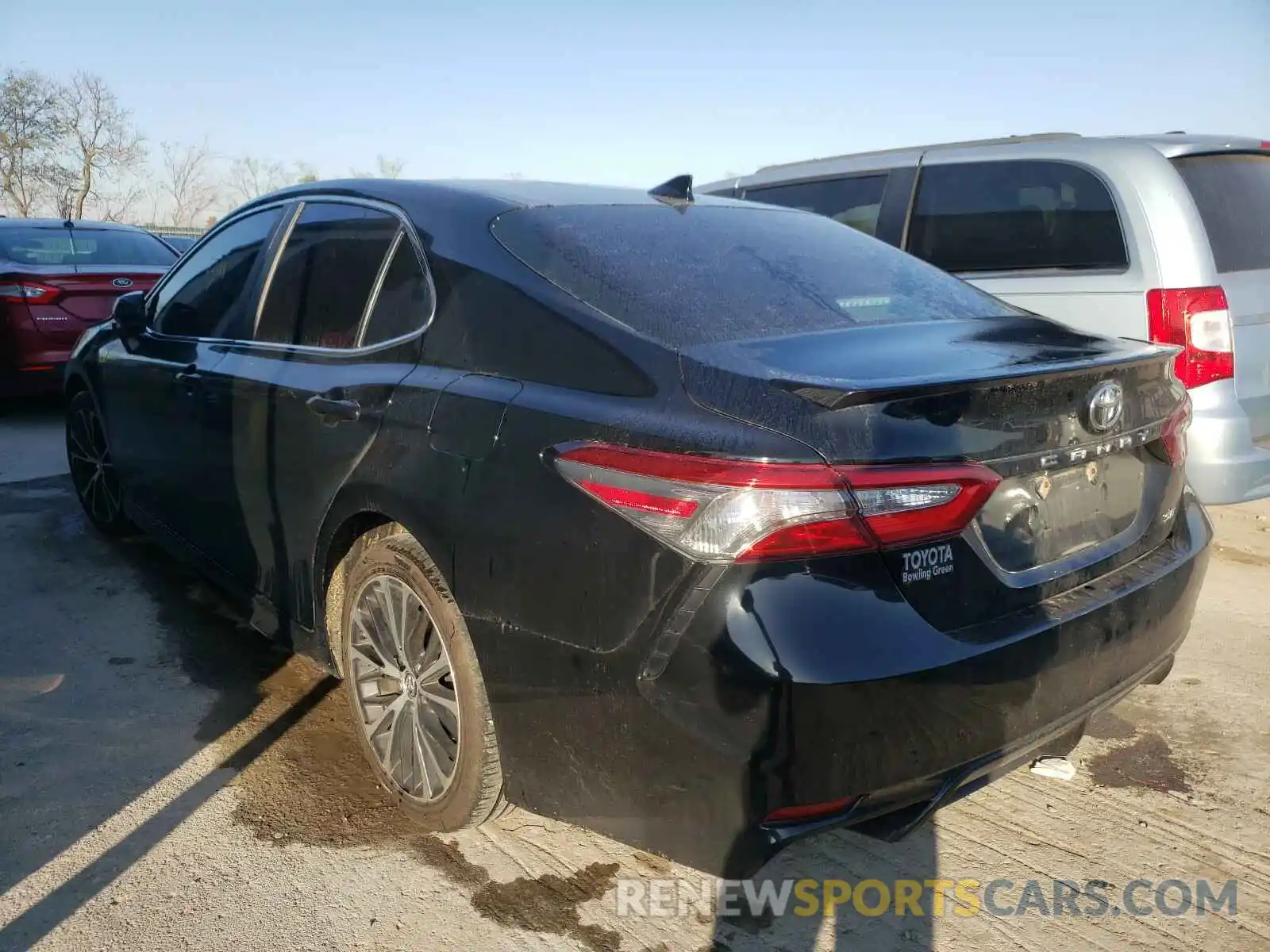 3 Photograph of a damaged car 4T1B11HK2KU177416 TOYOTA CAMRY 2019