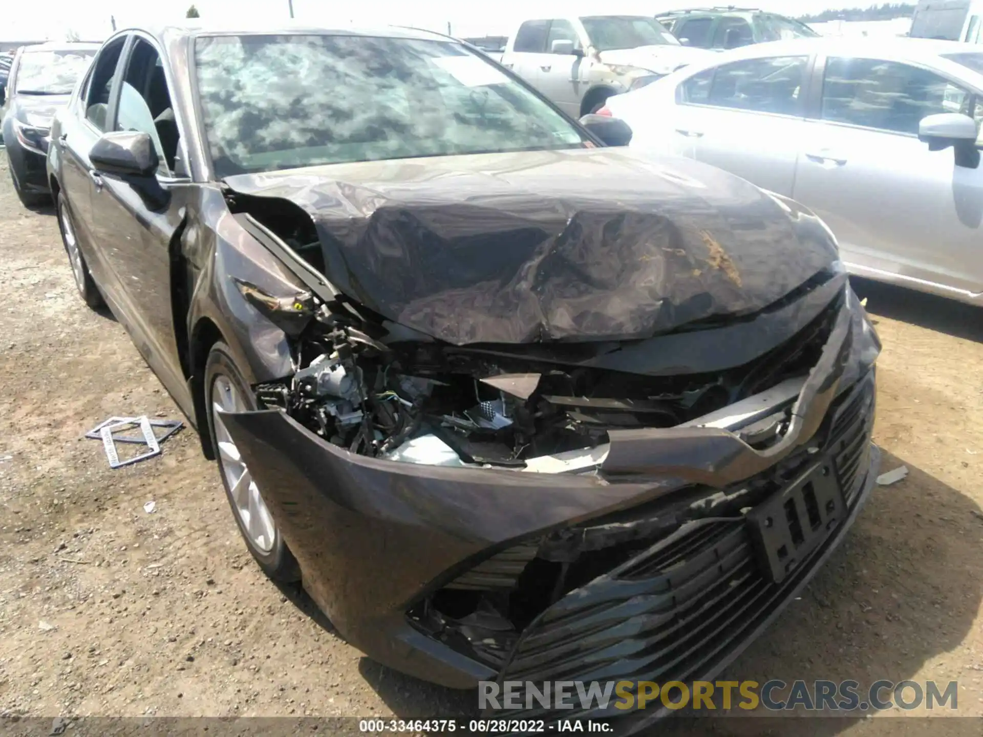 6 Photograph of a damaged car 4T1B11HK2KU180851 TOYOTA CAMRY 2019