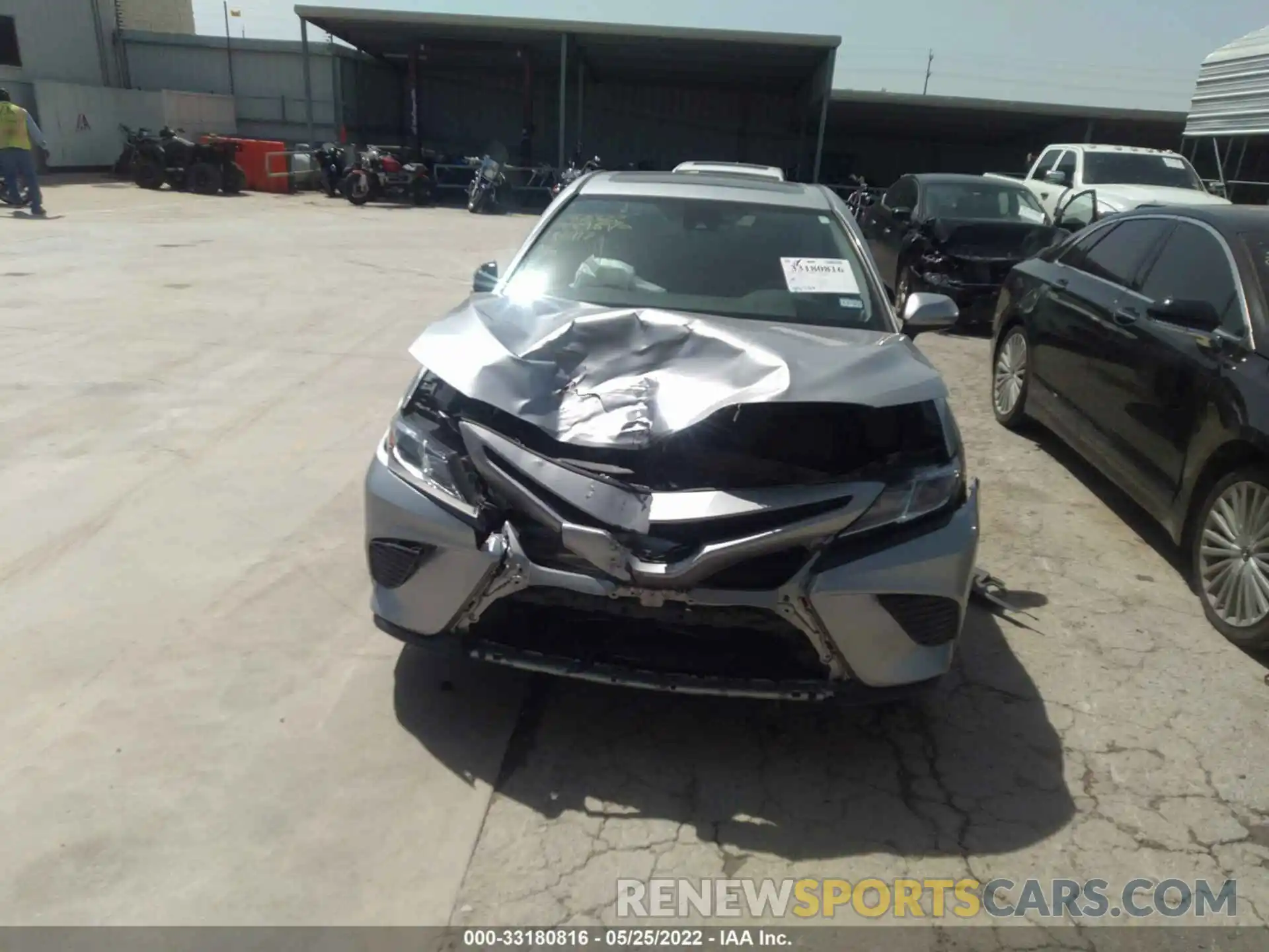 6 Photograph of a damaged car 4T1B11HK2KU181417 TOYOTA CAMRY 2019