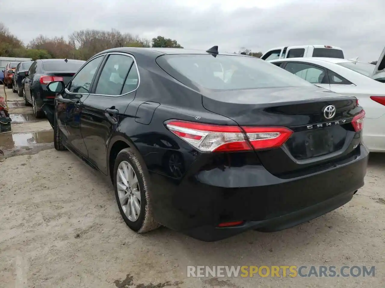 3 Photograph of a damaged car 4T1B11HK2KU181451 TOYOTA CAMRY 2019