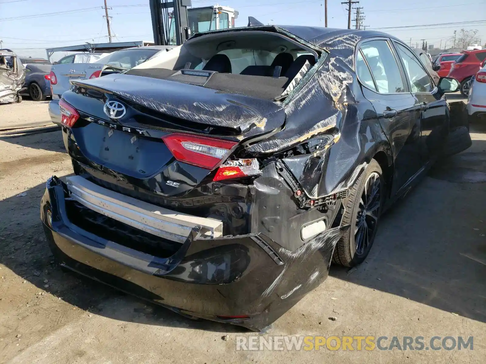 4 Photograph of a damaged car 4T1B11HK2KU184754 TOYOTA CAMRY 2019