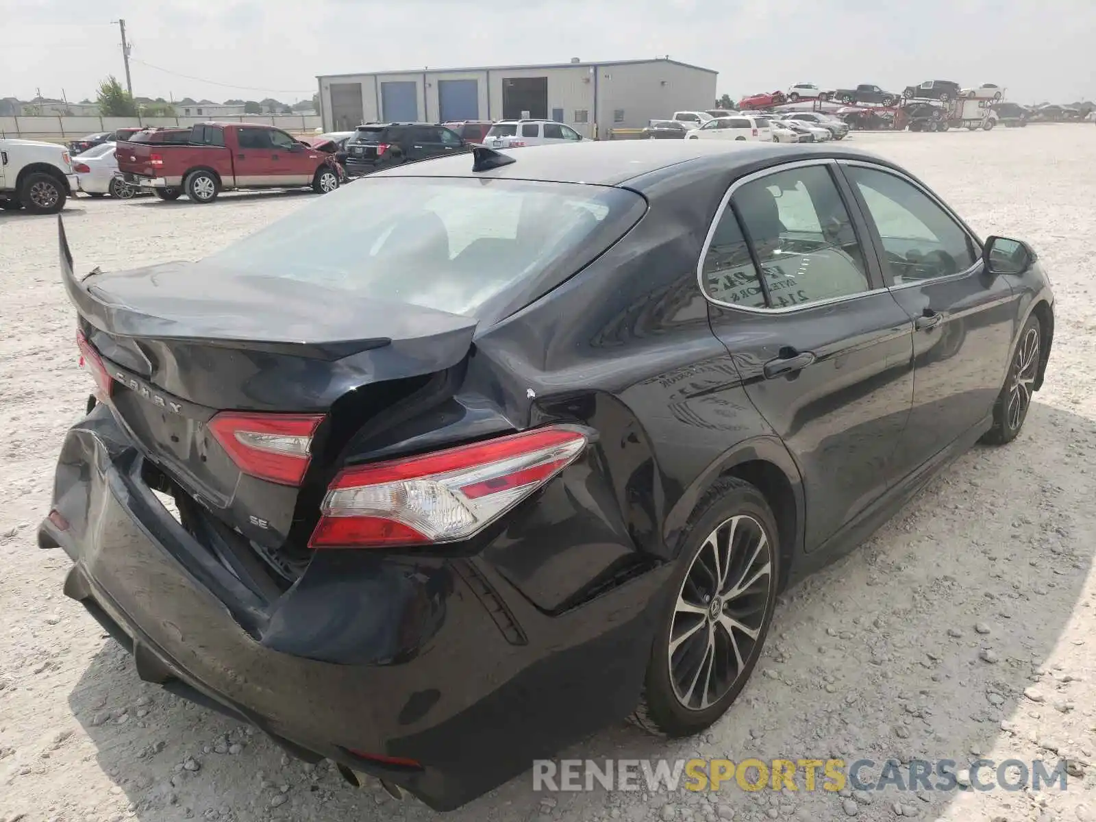 4 Photograph of a damaged car 4T1B11HK2KU191221 TOYOTA CAMRY 2019