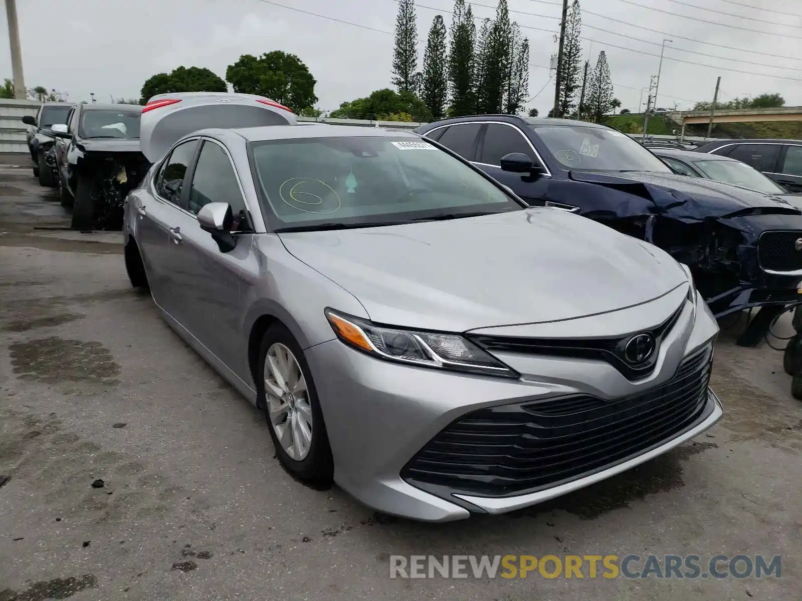 1 Photograph of a damaged car 4T1B11HK2KU192370 TOYOTA CAMRY 2019