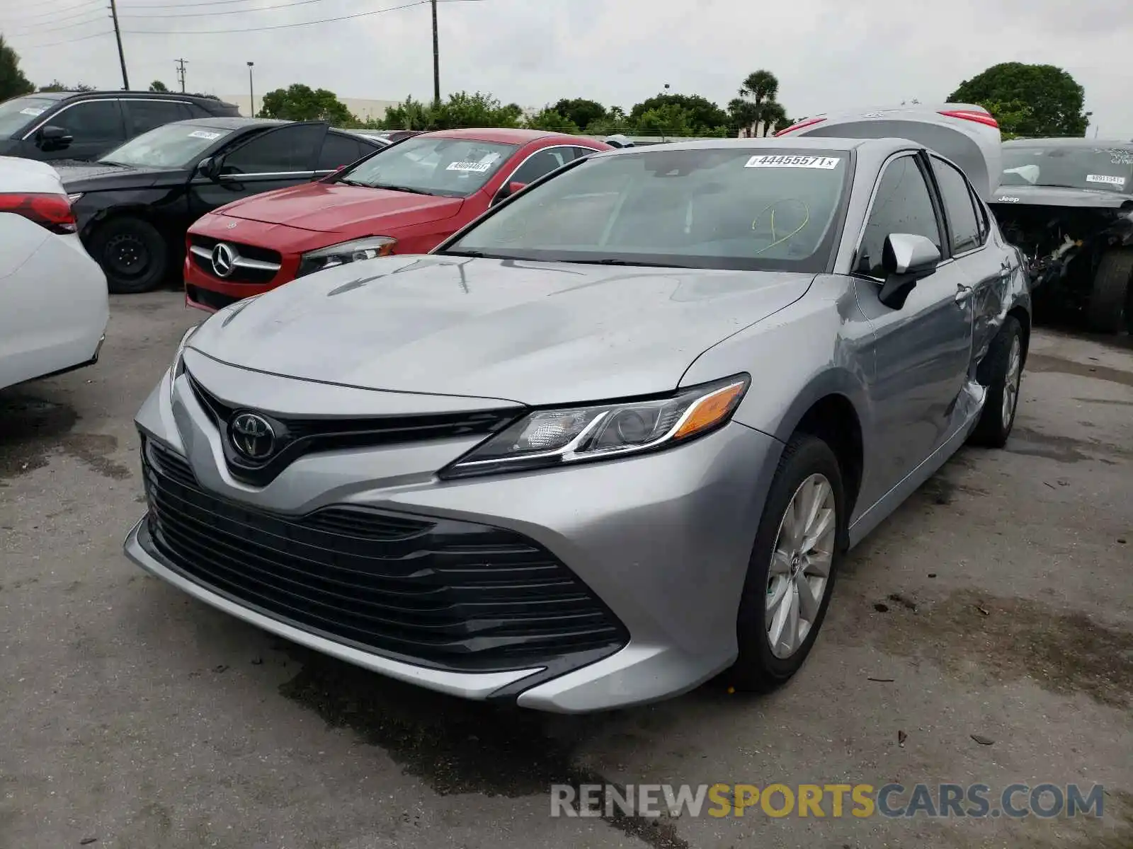 2 Photograph of a damaged car 4T1B11HK2KU192370 TOYOTA CAMRY 2019