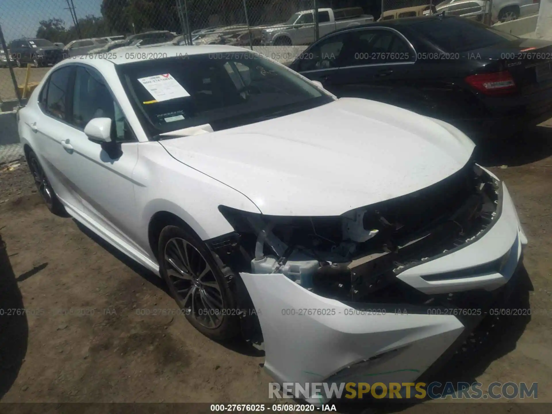 1 Photograph of a damaged car 4T1B11HK2KU193695 TOYOTA CAMRY 2019