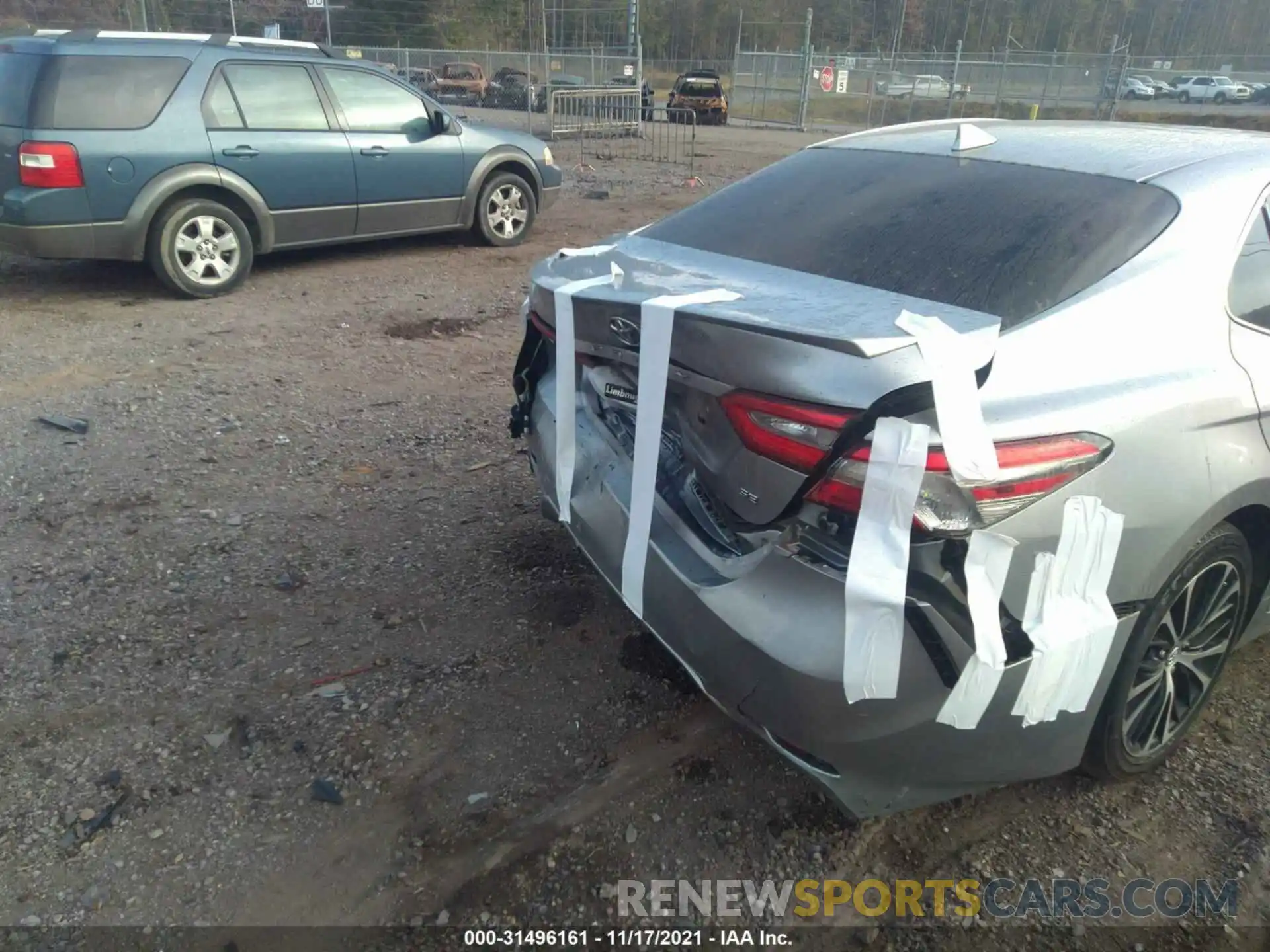 6 Photograph of a damaged car 4T1B11HK2KU193731 TOYOTA CAMRY 2019